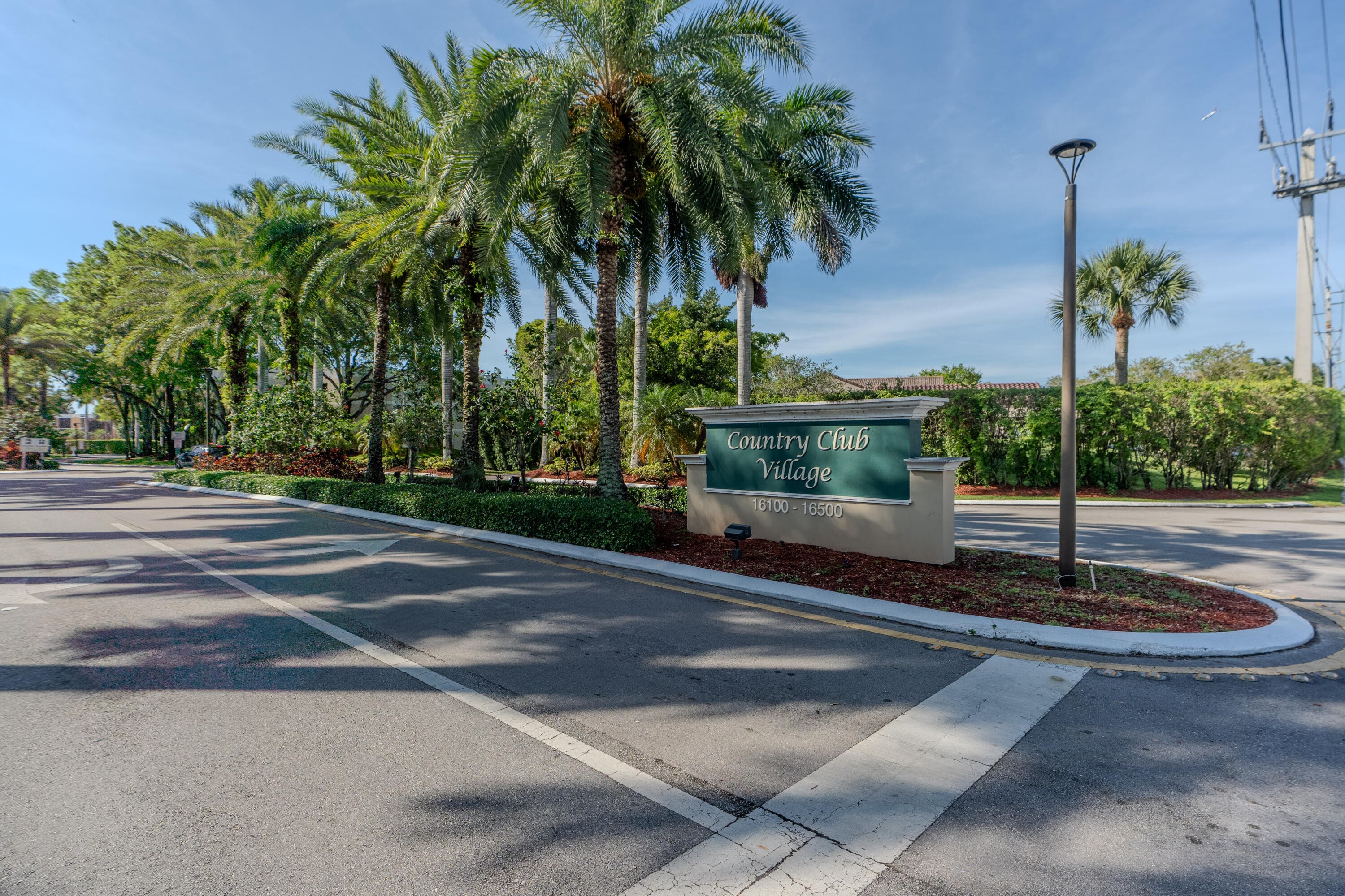 16401 Golf Club Road 113, Weston, FL 33326 — photo 11 of 65