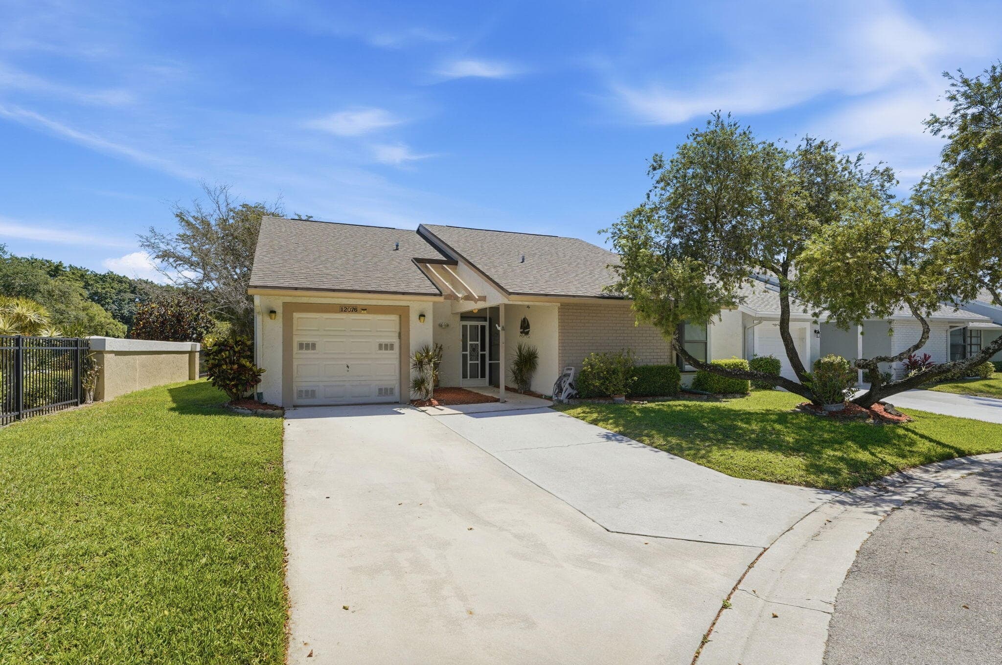 12076 Country Greens Boulevard, Boynton Beach, FL 33437 — photo 2 of 63