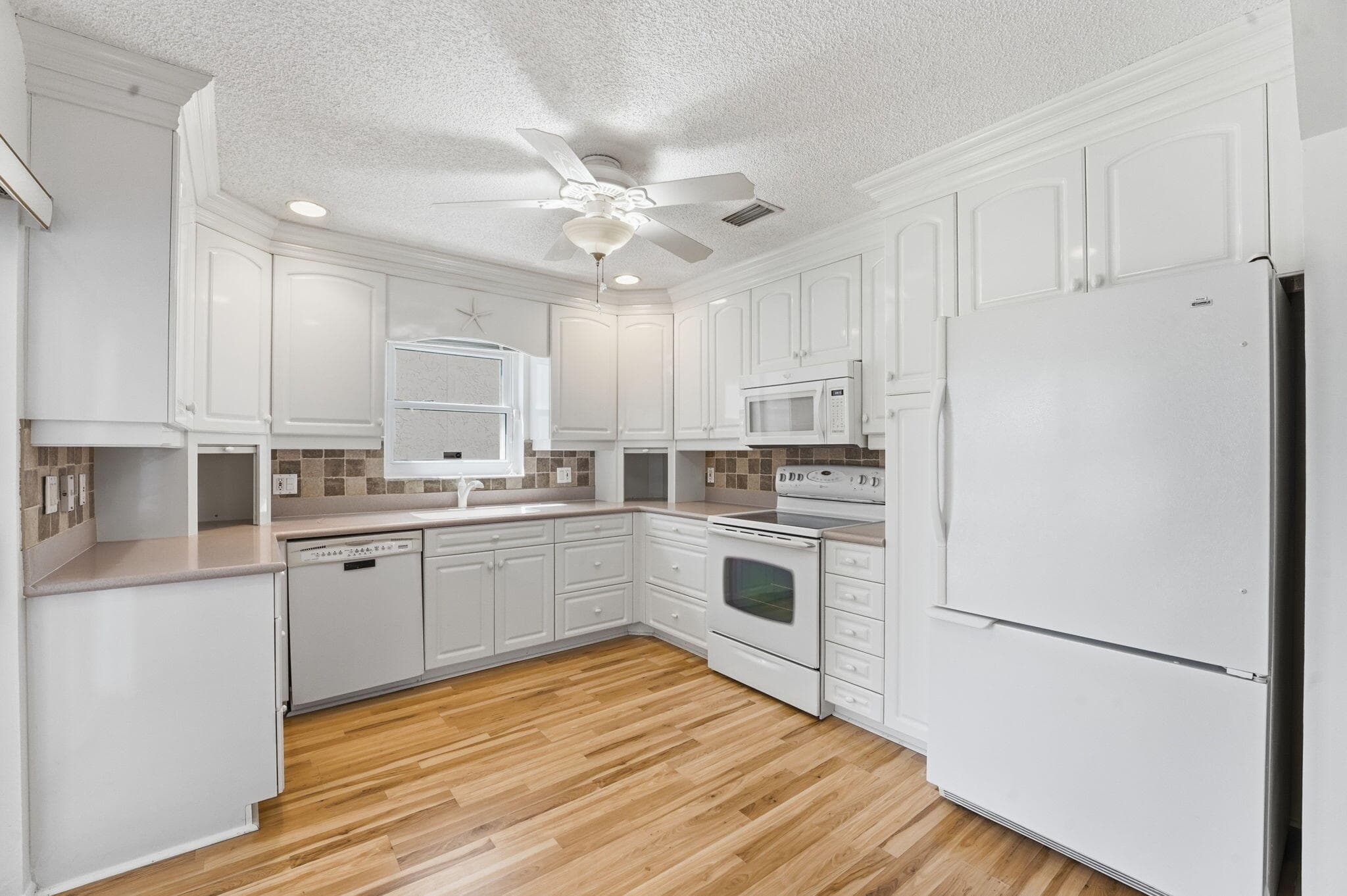 12076 Country Greens Boulevard, Boynton Beach, FL 33437 — photo 20 of 63