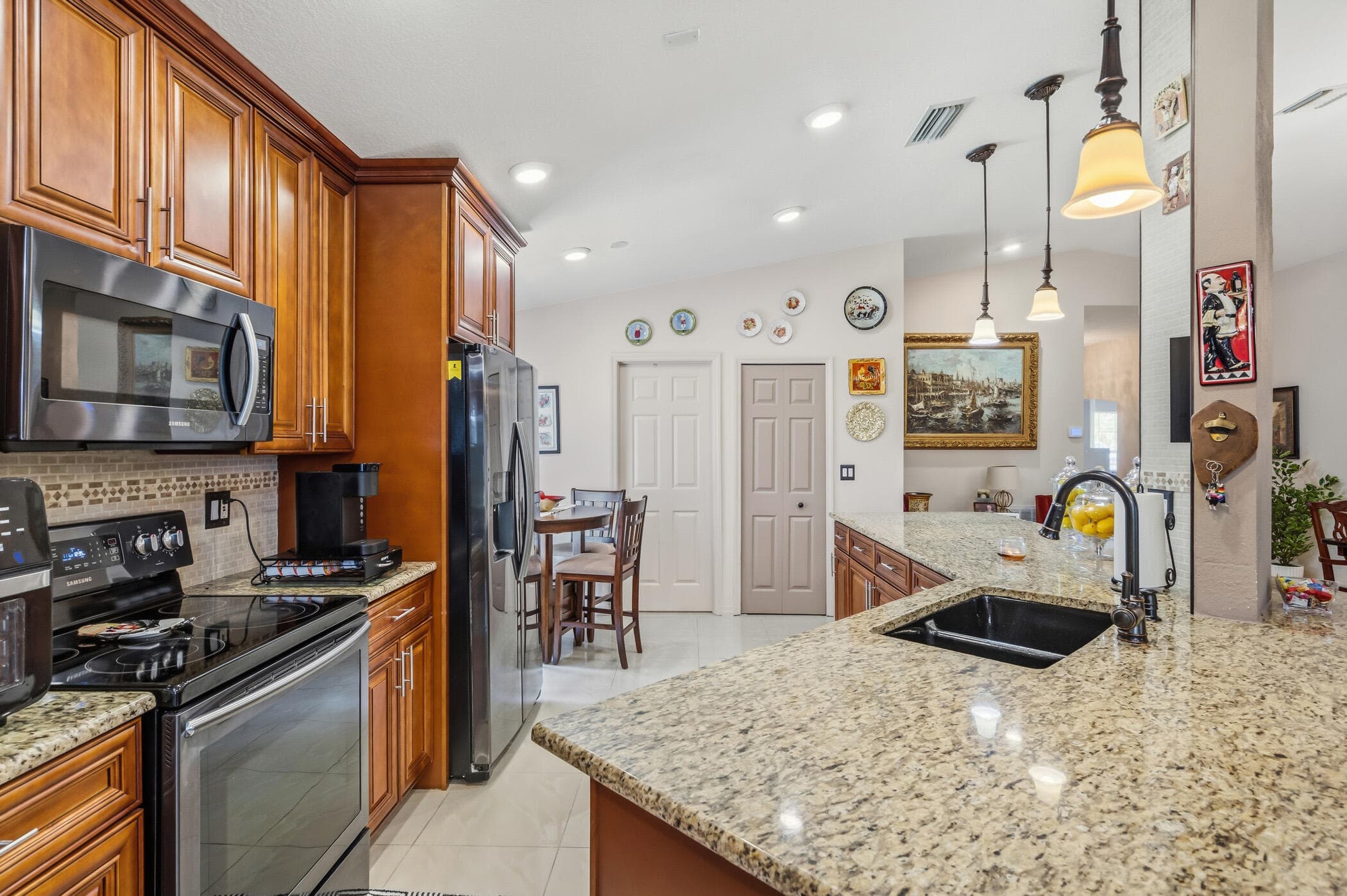 1013 E 13th Square, Vero Beach, FL 32960 — photo 11 of 40