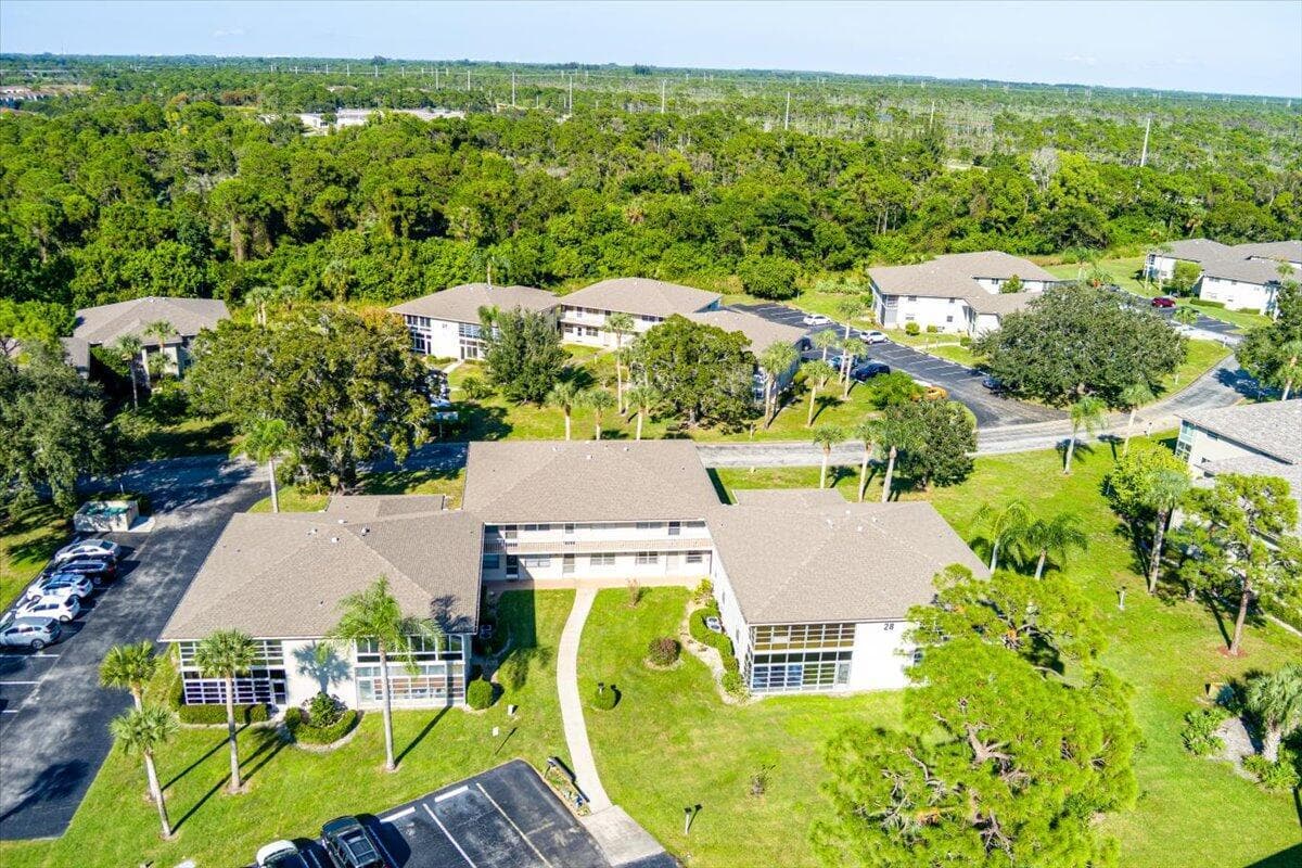 28 Lake Vista Trail 105, Port St. Lucie, FL 34952 — photo 2 of 26