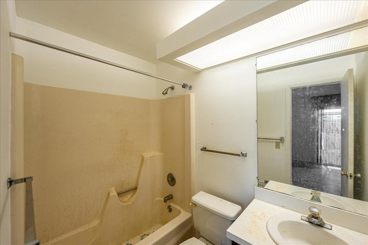 28 Lake Vista Trail 105, Port St. Lucie, FL 34952 — photo 15 of 26