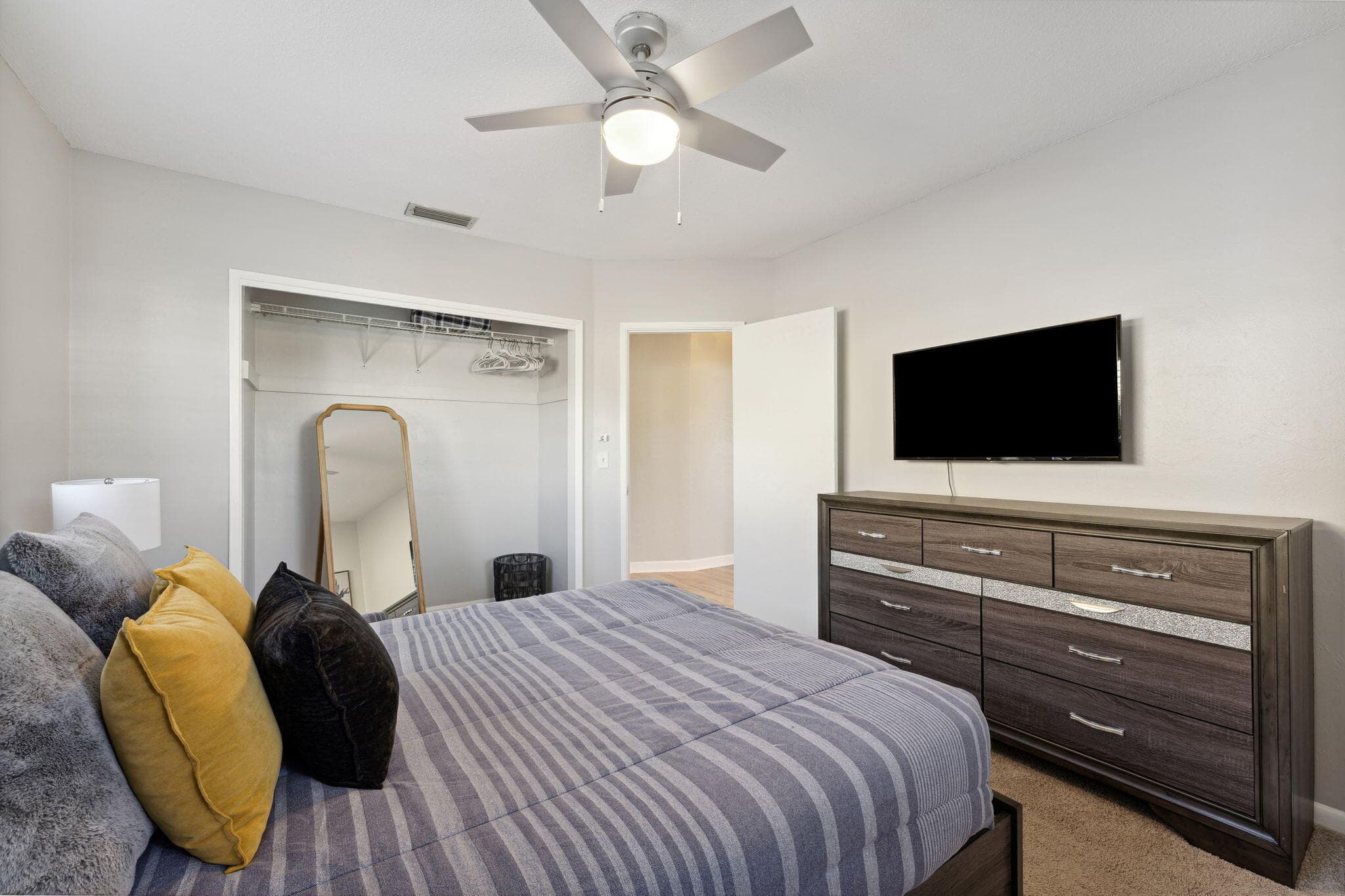 428 SE 2nd Street, Deerfield Beach, FL 33441 — photo 15 of 47