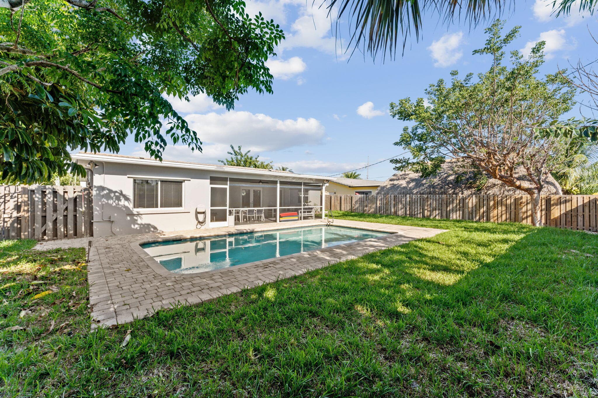 428 SE 2nd Street, Deerfield Beach, FL 33441 — photo 1 of 47