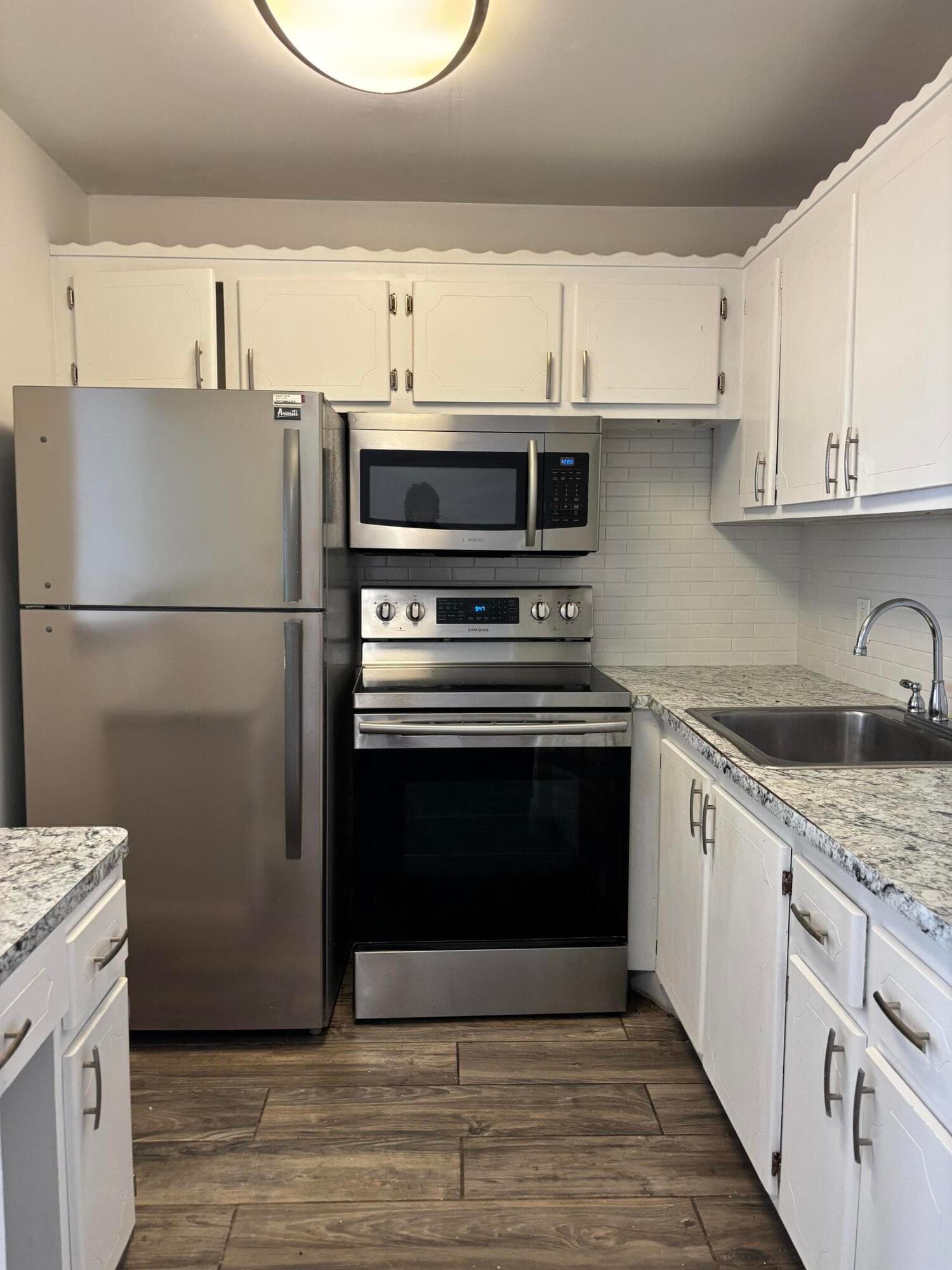 218 Windsor J, West Palm Beach, FL 33417 — photo 1 of 18