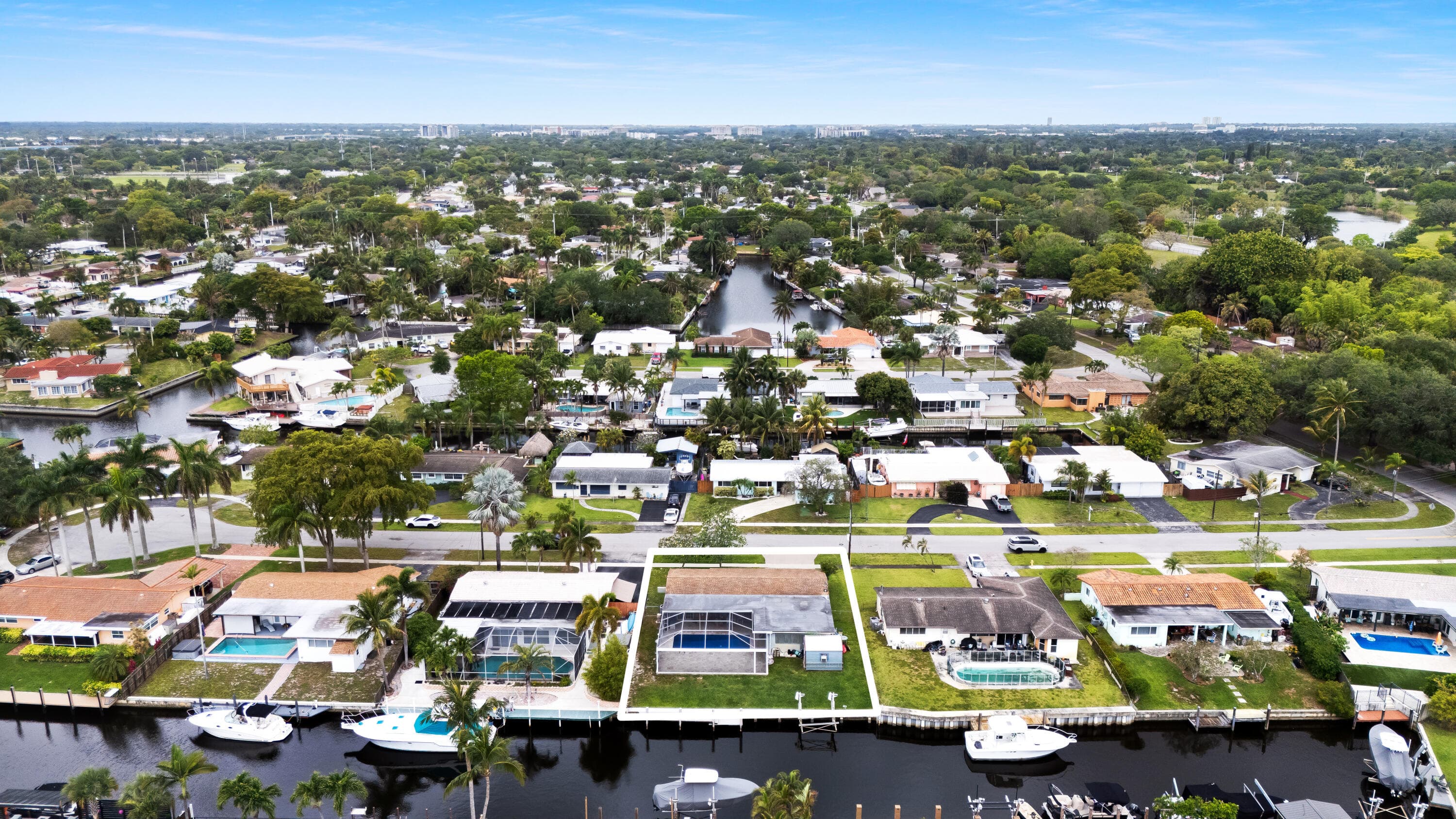 1340 SW 56th Avenue, Plantation, FL 33317 — photo 6 of 34