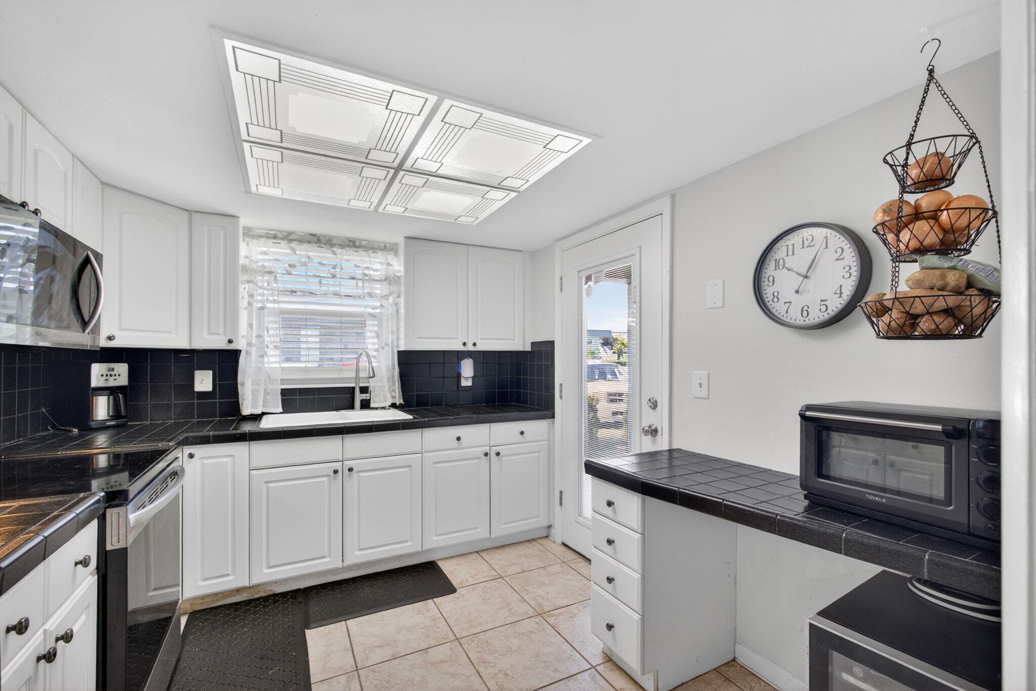 121 Wettaw Lane Unit 110, North Palm Beach, FL 33408 — photo 13 of 50