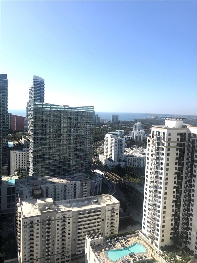45 SW 9th Street 3707, Miami, FL 33130 — photo 1 of 31