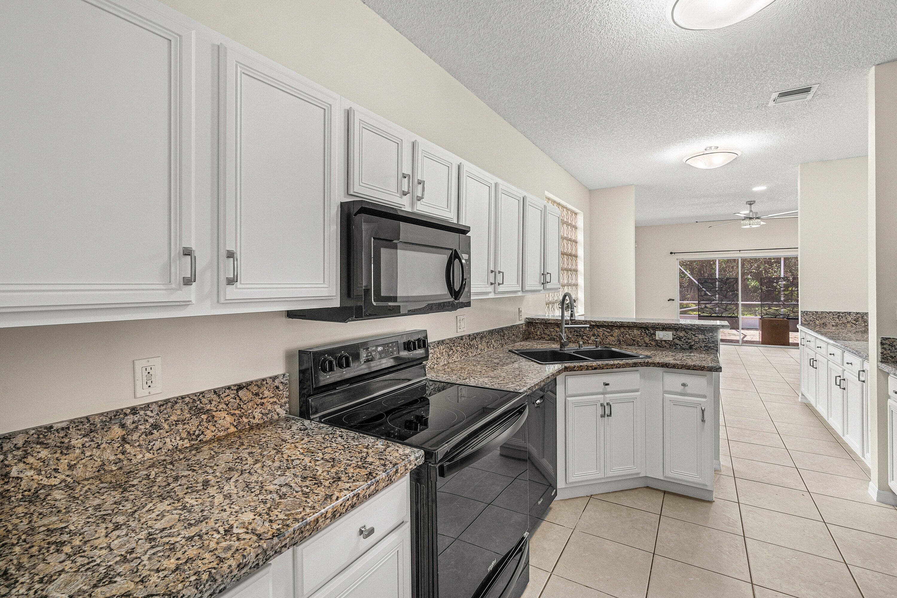 10817 Fillmore Drive, Boynton Beach, FL 33437 — photo 14 of 39