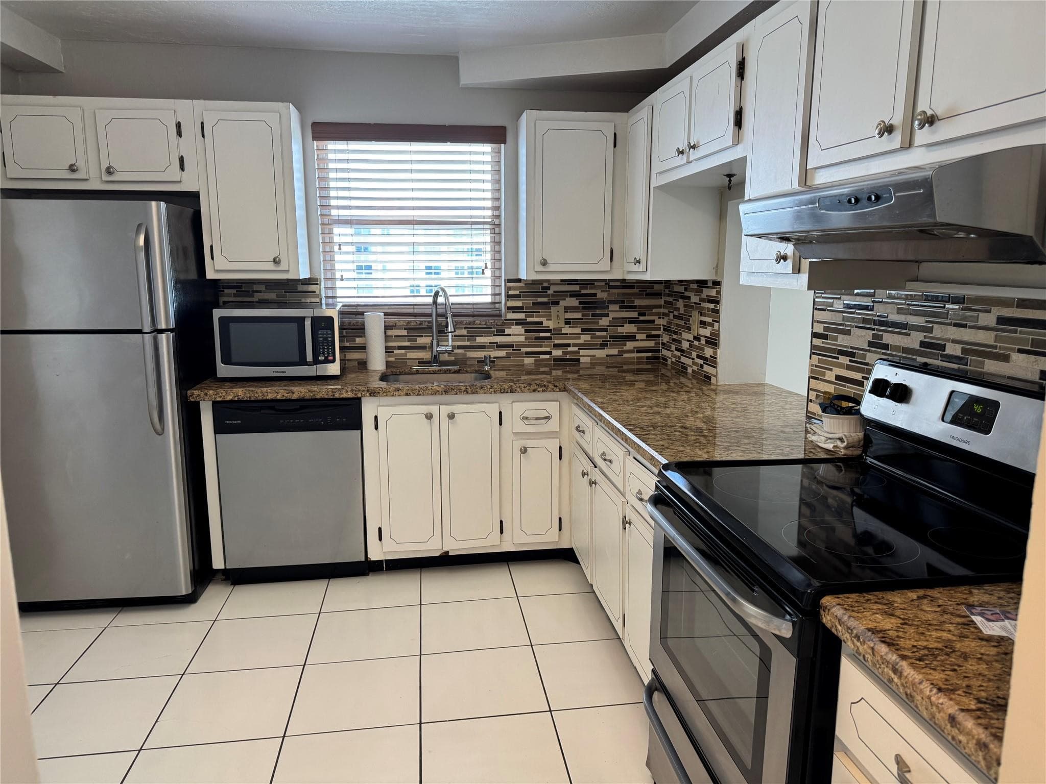 3015 N Ocean Boulevard 15a, Fort Lauderdale, FL 33308 — photo 4 of 16
