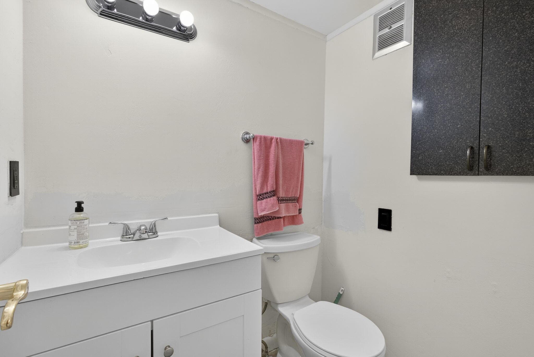 19 Hastings B, West Palm Beach, FL 33417 — photo 13 of 40
