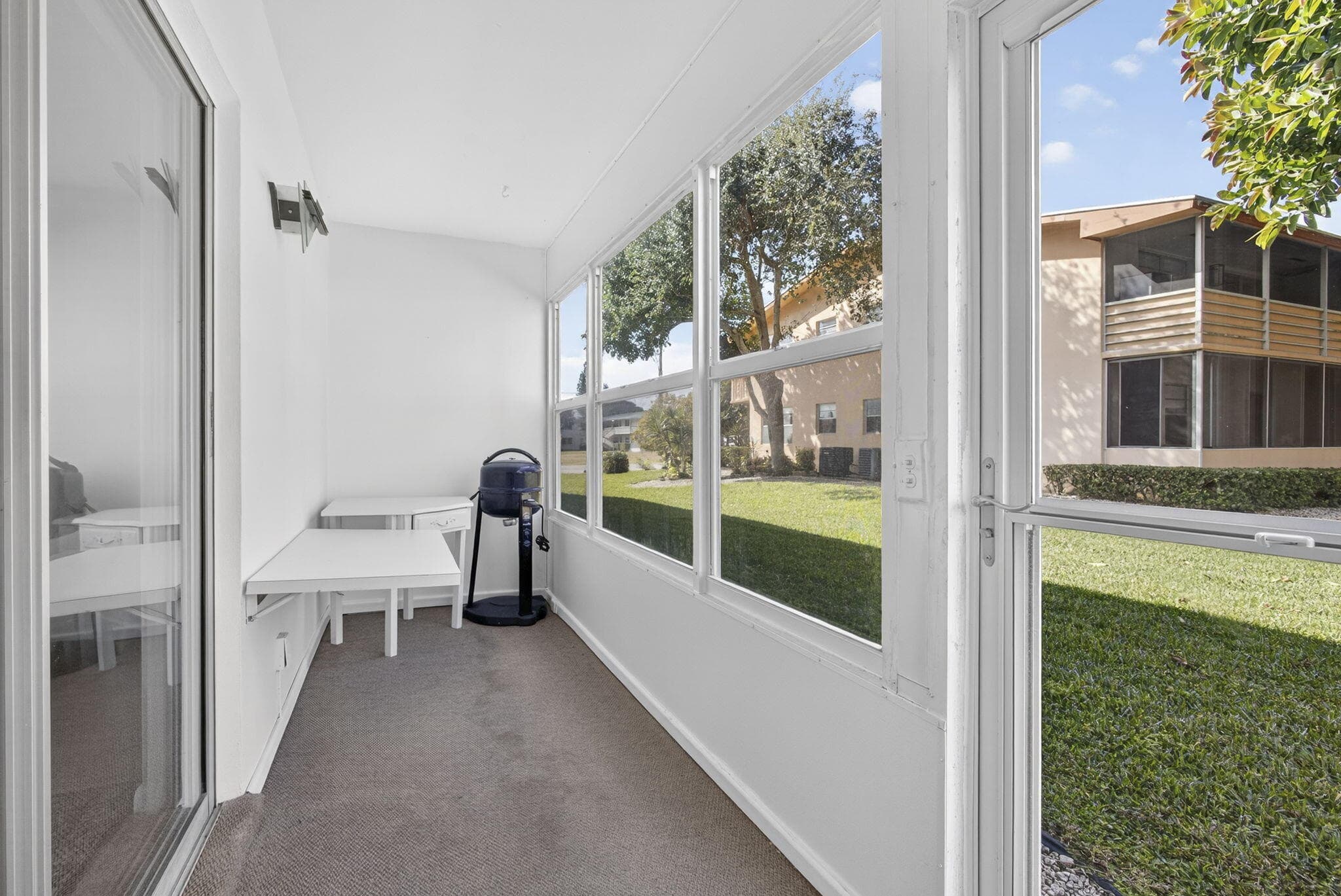 19 Hastings B, West Palm Beach, FL 33417 — photo 19 of 40