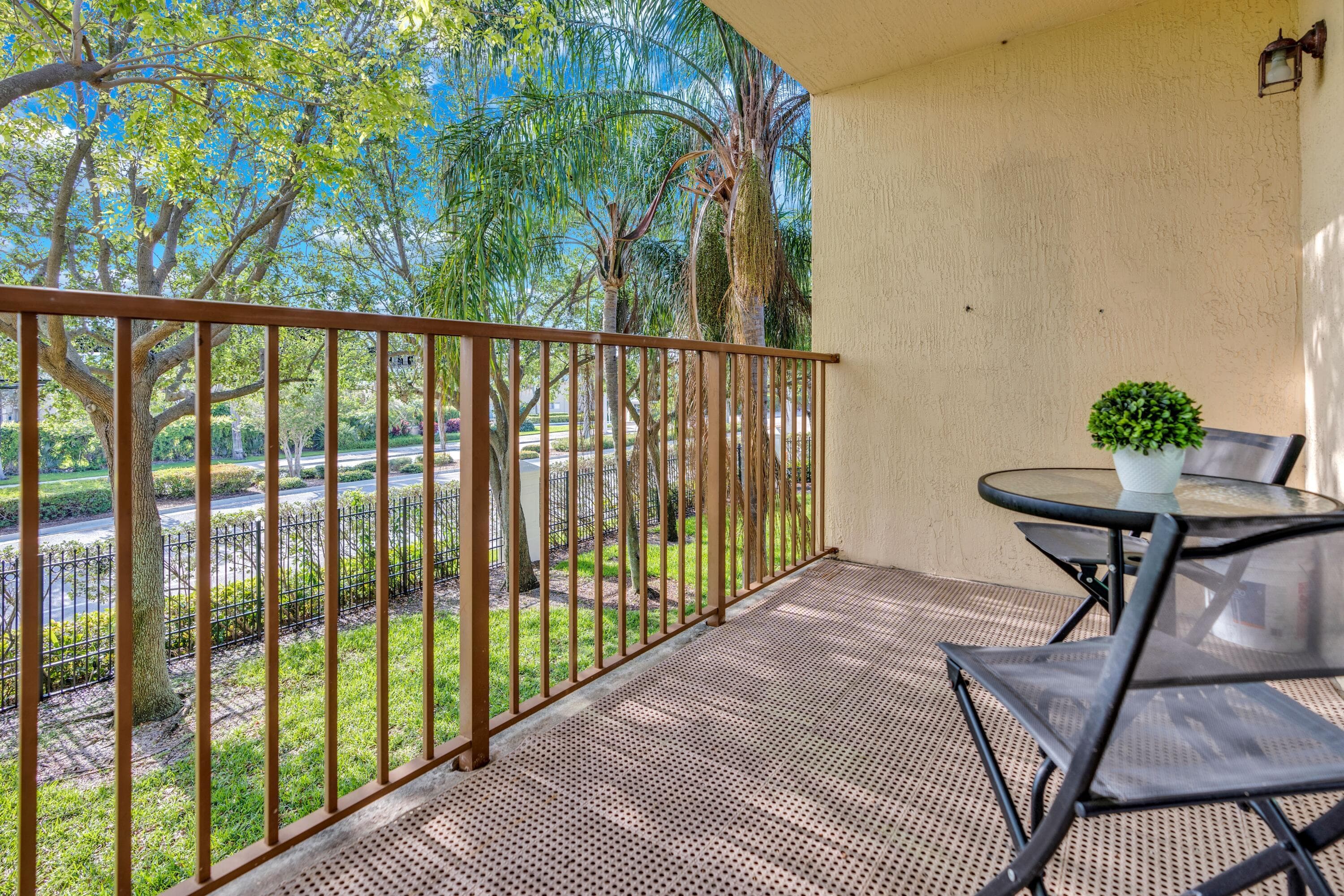 214 Villa Circle 214, Boynton Beach, FL 33435 — photo 9 of 40