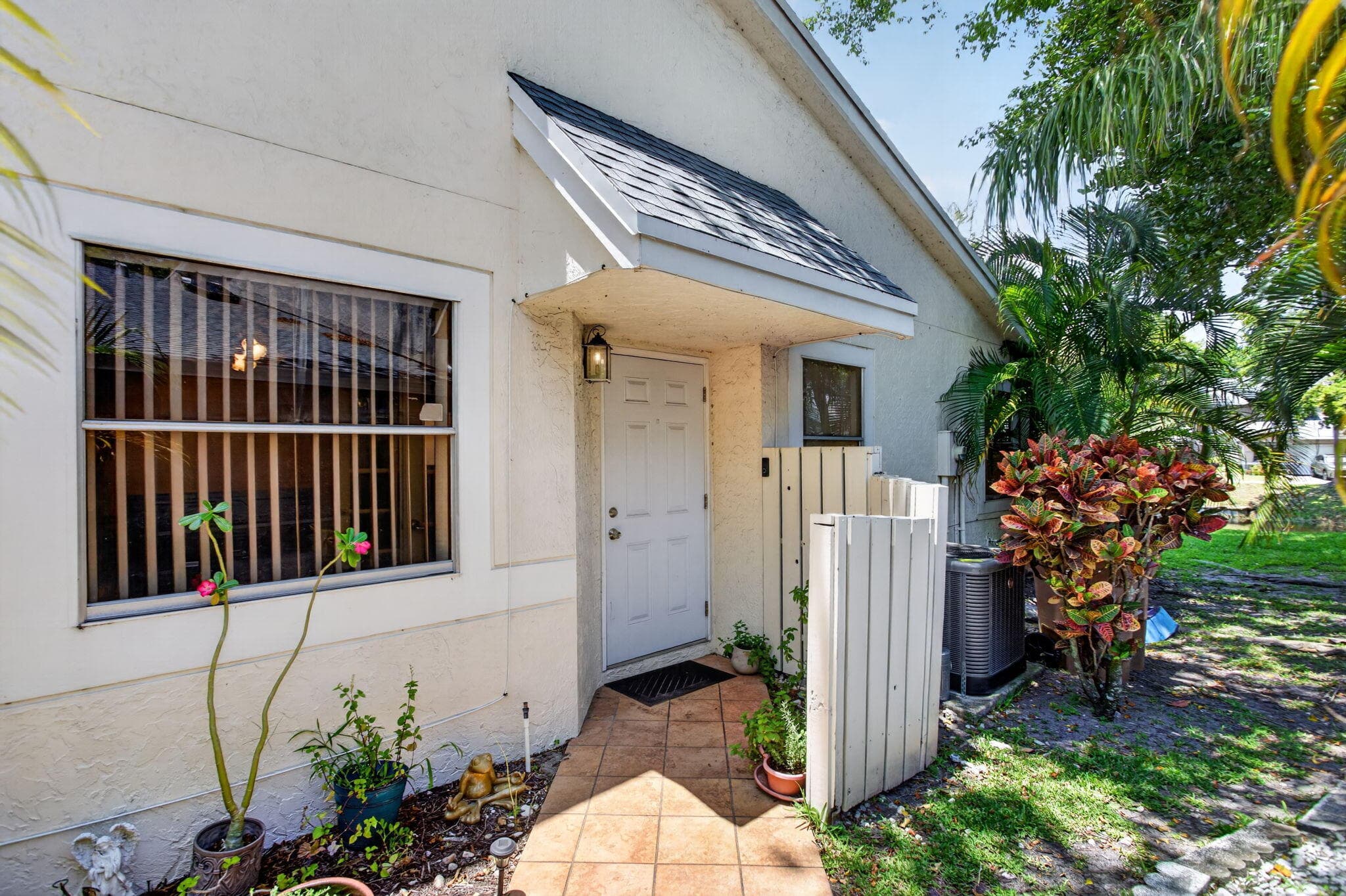 1921 Discovery Circle E, Deerfield Beach, FL 33442 — photo 4 of 44