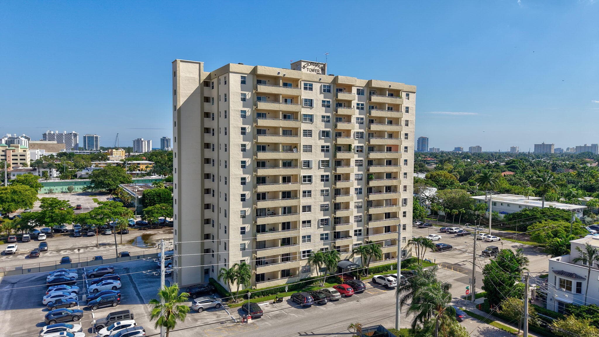900 NE 18th Avenue 1004, Fort Lauderdale, FL 33304 — photo 33 of 39