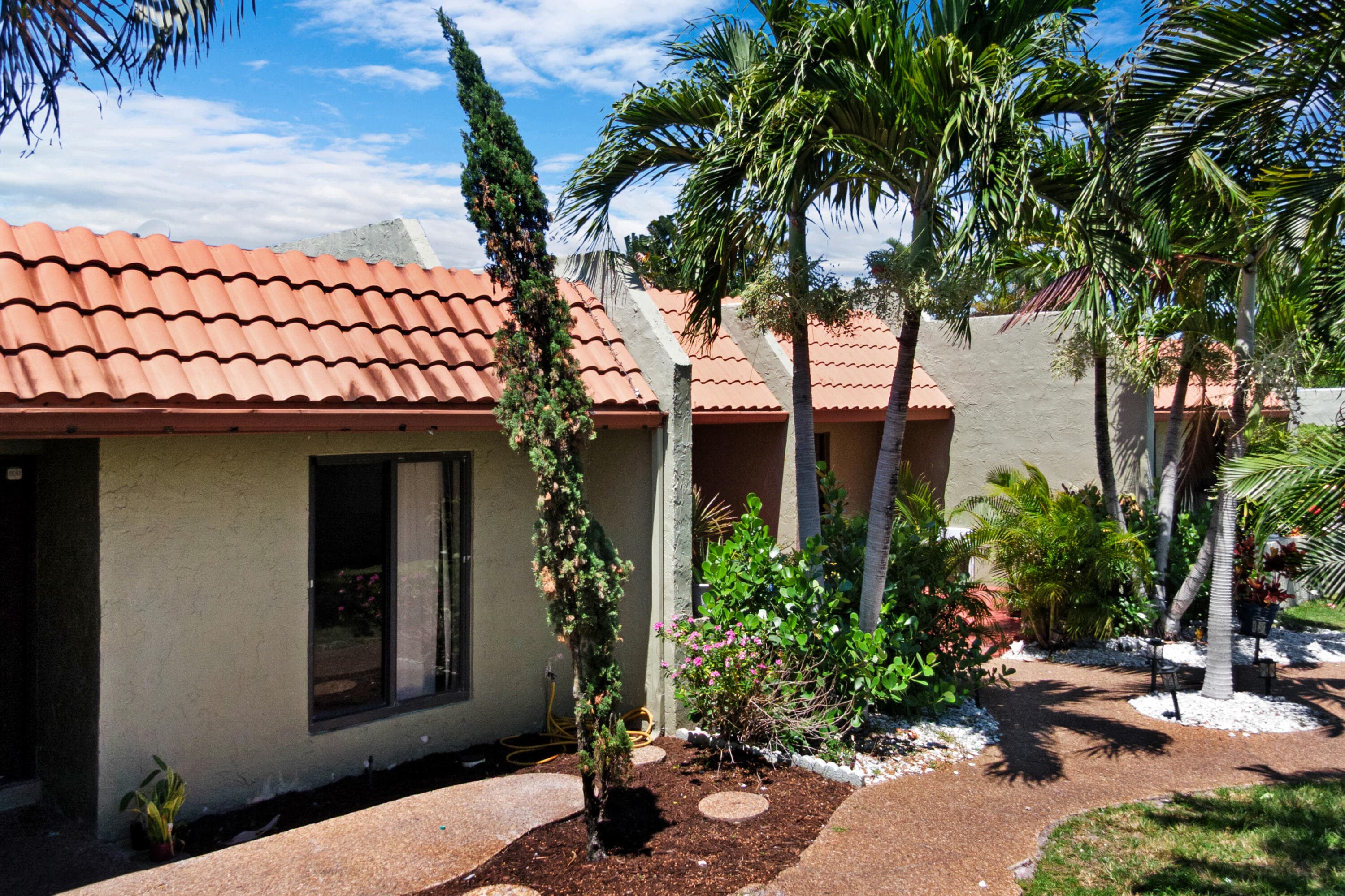 153 SE 7th Street G-1, Deerfield Beach, FL 33441 — photo 1 of 40