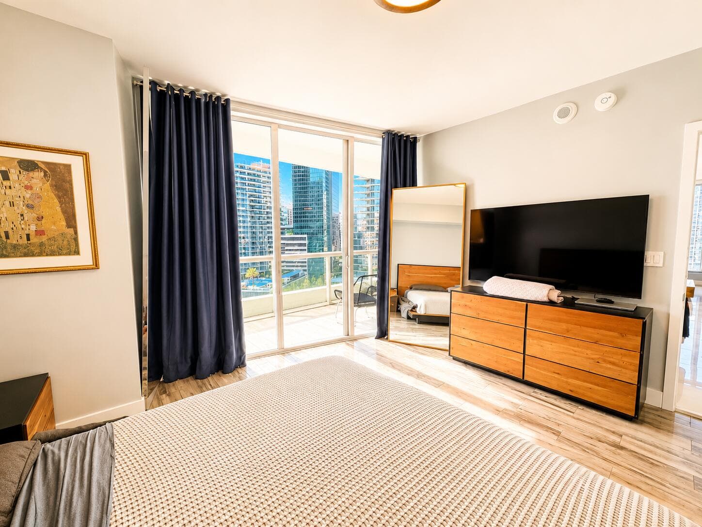 465 Brickell Avenue 2302, Miami, FL 33131 — photo 8 of 19