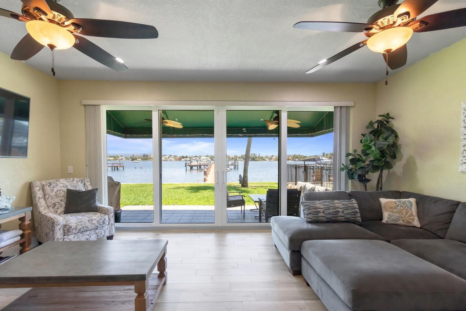 316 N Lake Drive, Lantana, FL 33462 — photo 4 of 56