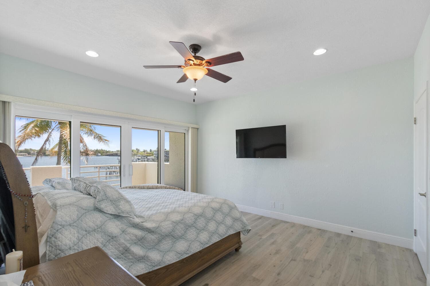 316 N Lake Drive, Lantana, FL 33462 — photo 15 of 56