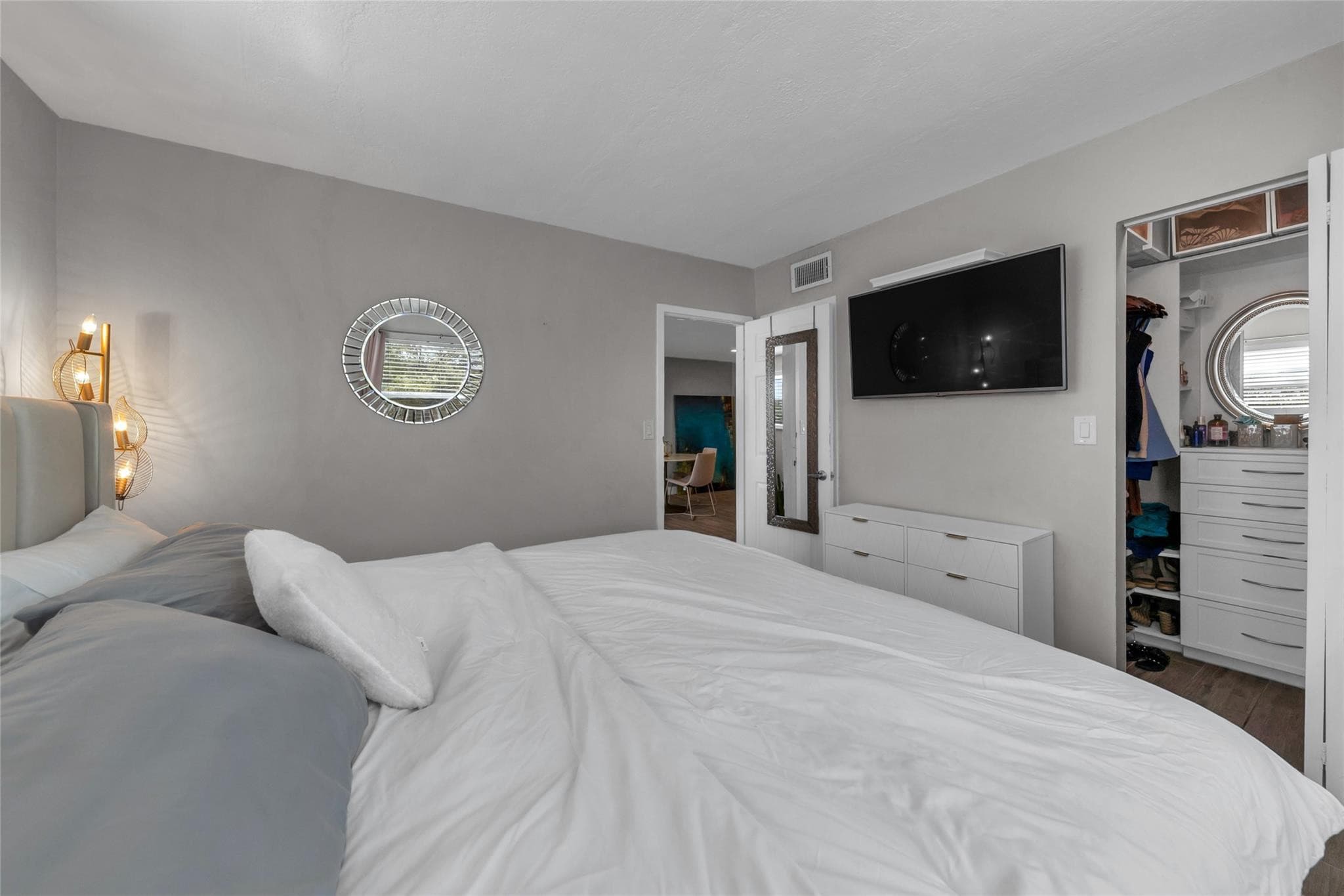 611 NE 14th Avenue 306, Fort Lauderdale, FL 33304 — photo 12 of 25
