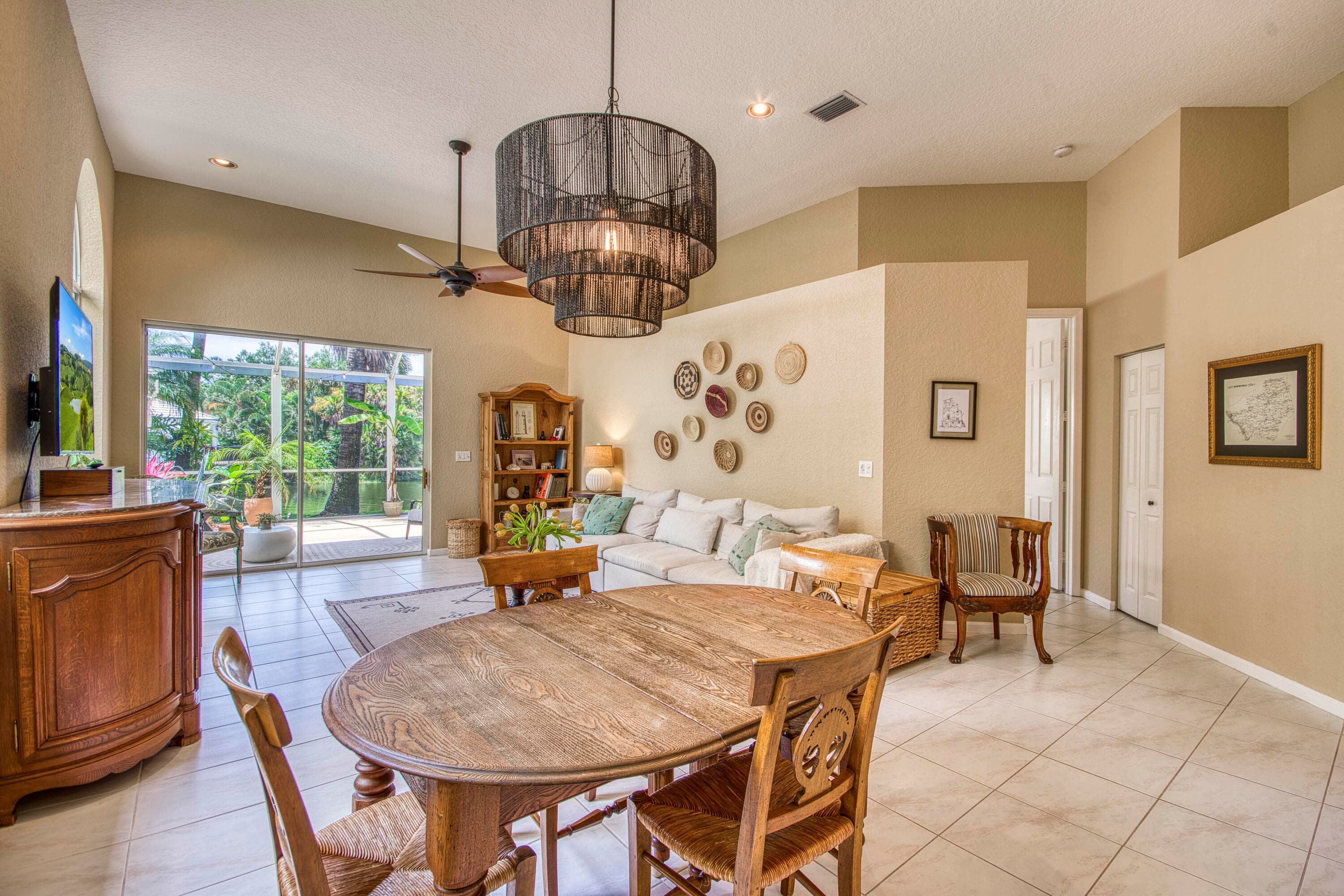 264 Canterbury Drive W, Palm Beach Gardens, FL 33418 — photo 8 of 40