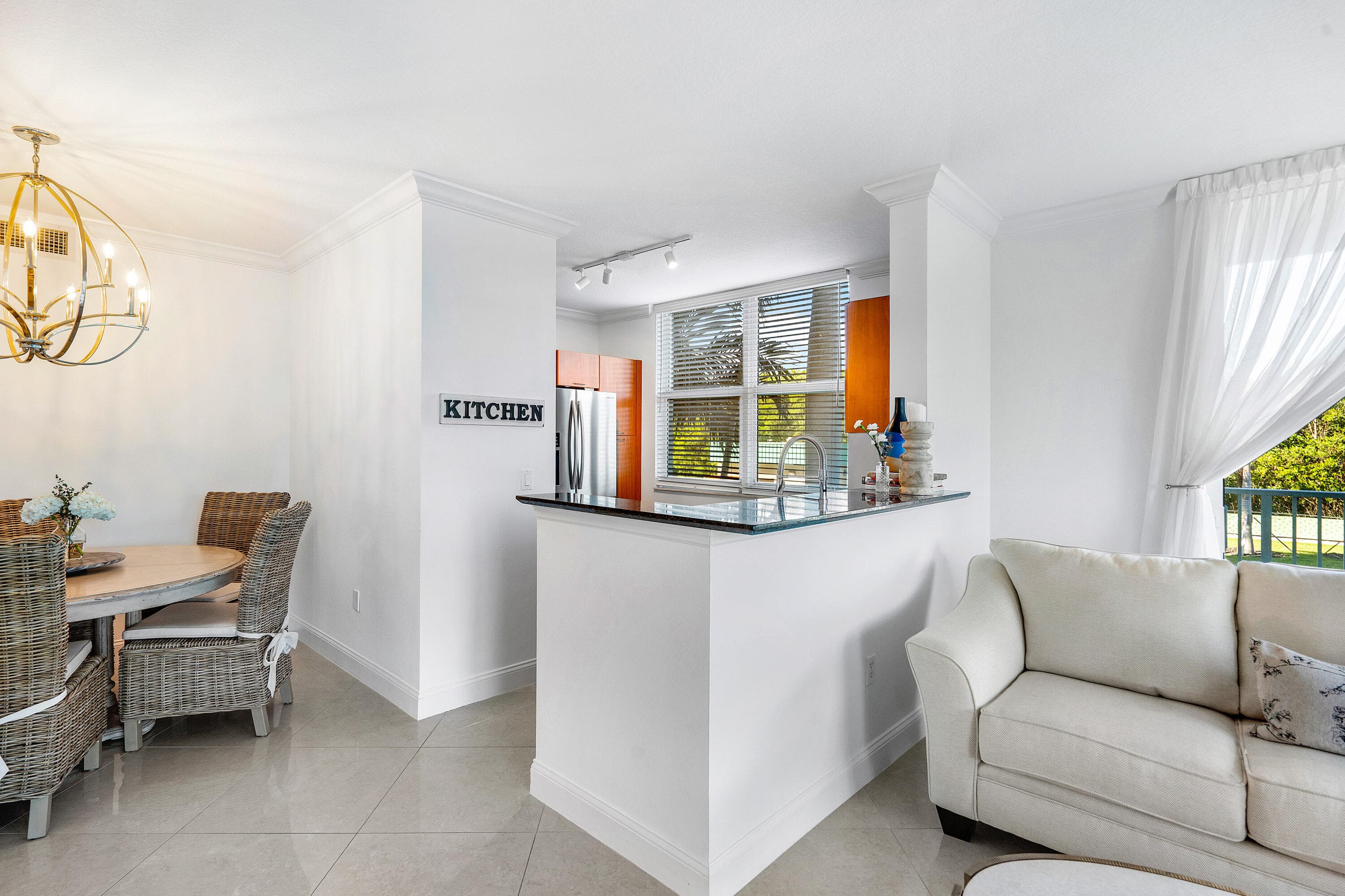 700 E Boynton Beach Boulevard 202, Boynton Beach, FL 33435 — photo 5 of 23