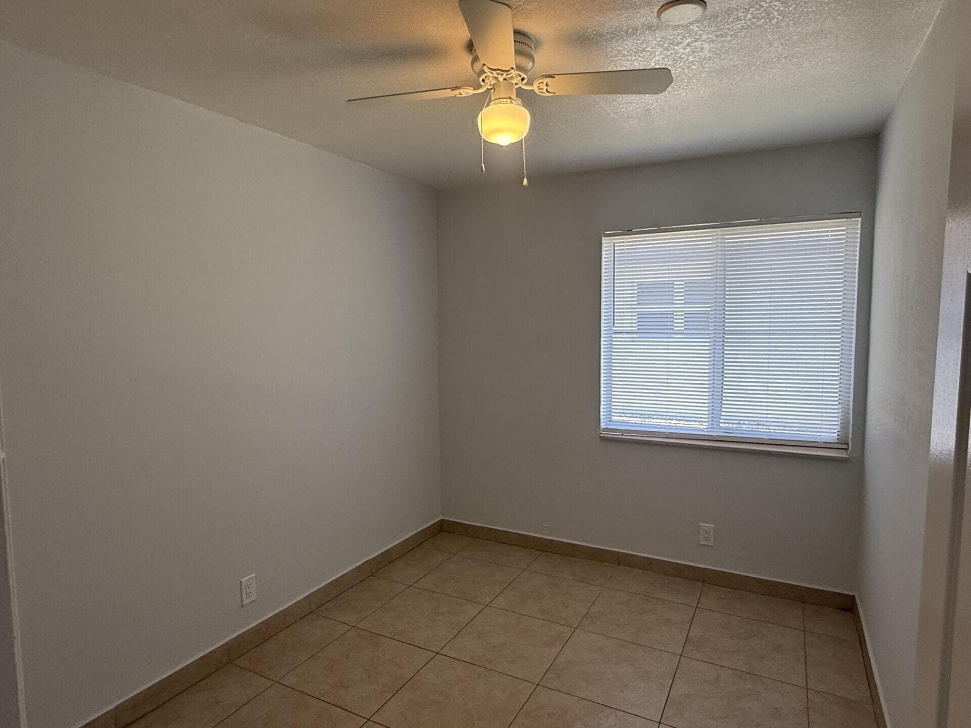 2820 Avenue S 12, Riviera Beach, FL 33404 — photo 4 of 9
