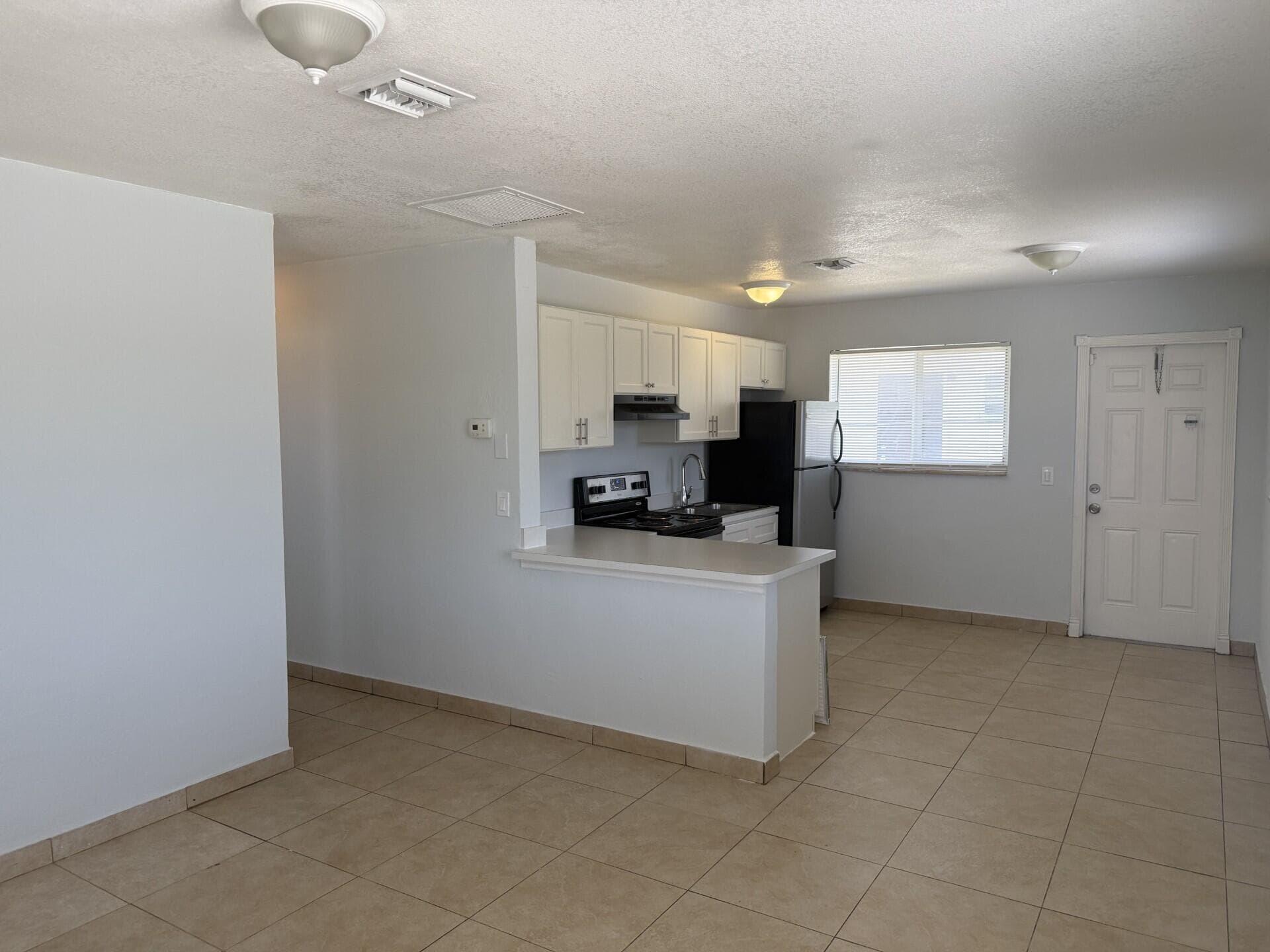 2820 Avenue S 12, Riviera Beach, FL 33404 — photo 2 of 9