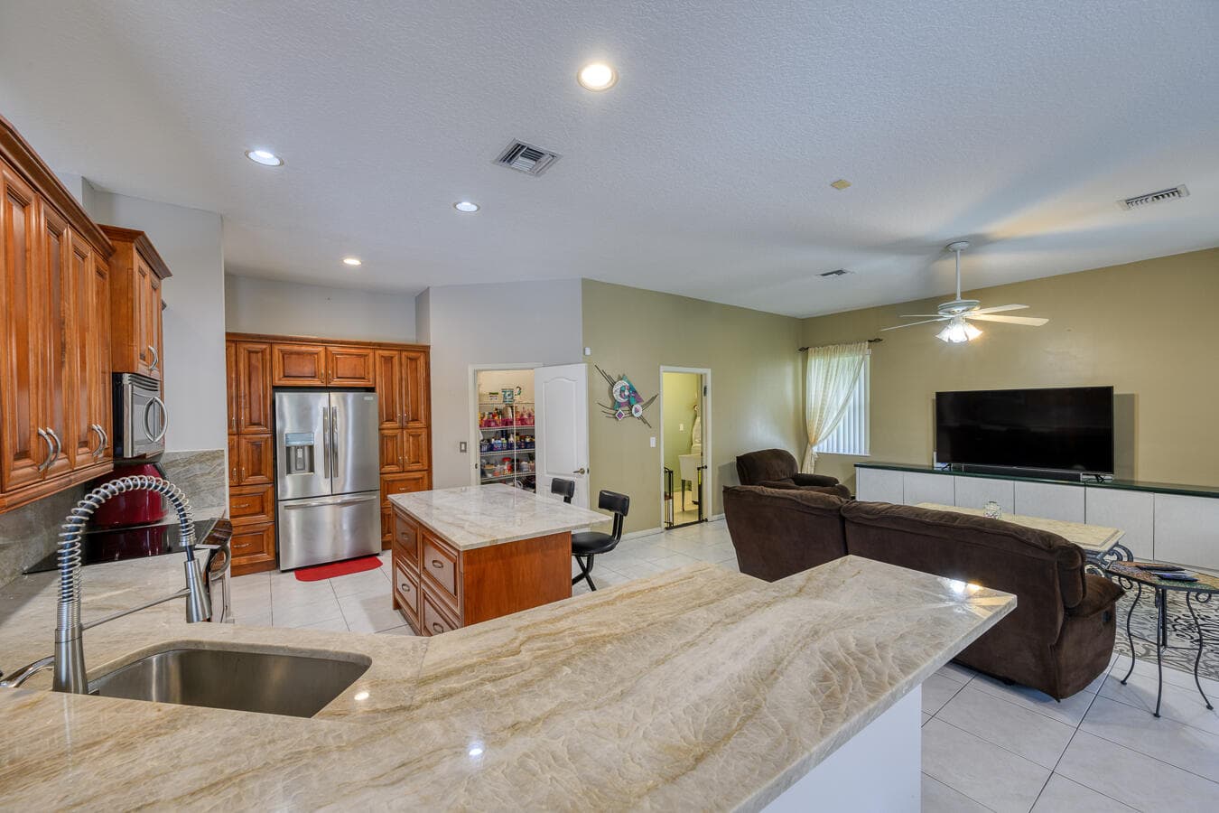 10370 NW 14th Place, Coral Springs, FL 33071 — photo 7 of 32