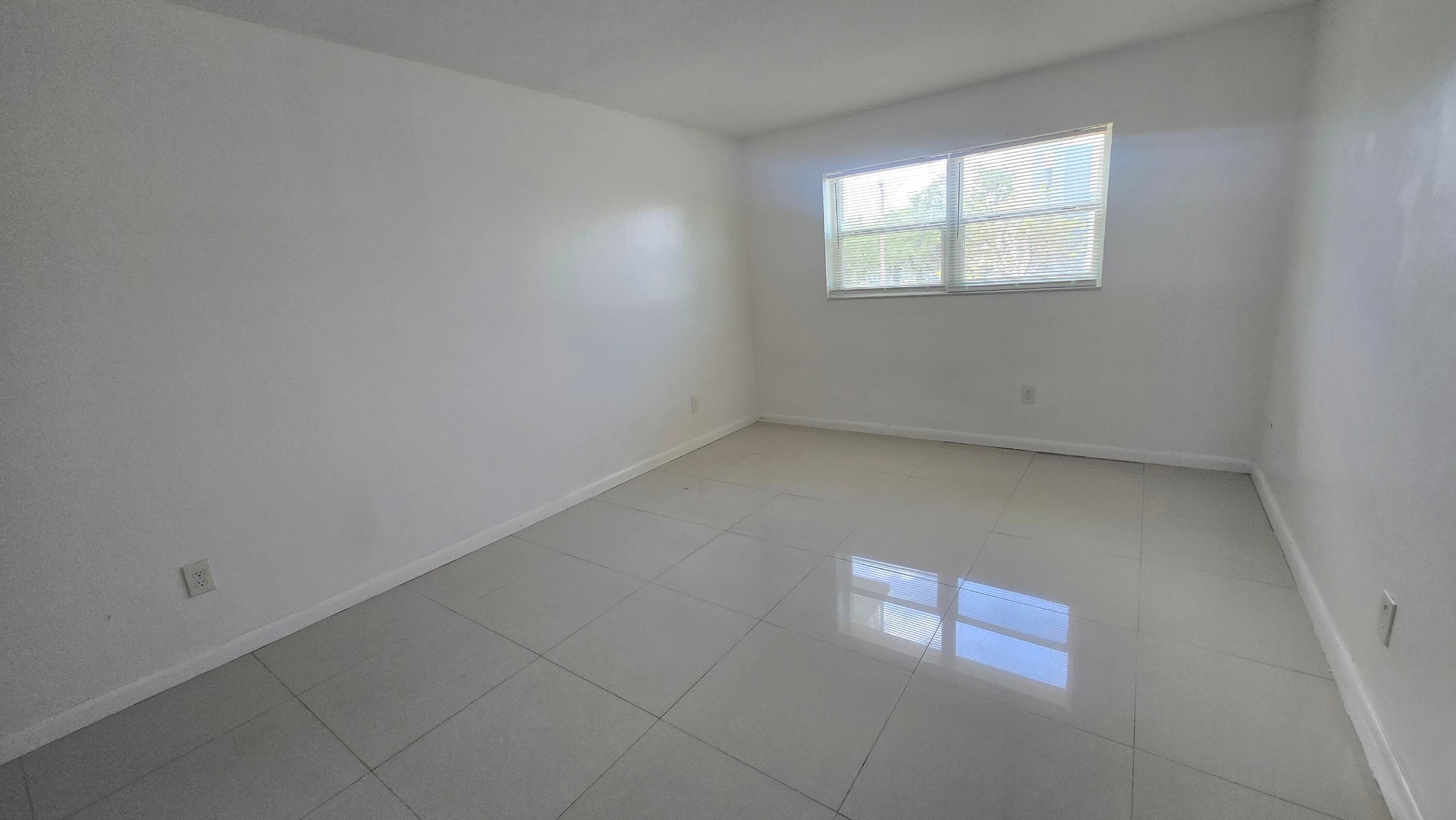 15221 NE 6th Avenue A210, Miami, FL 33162 — photo 8 of 19