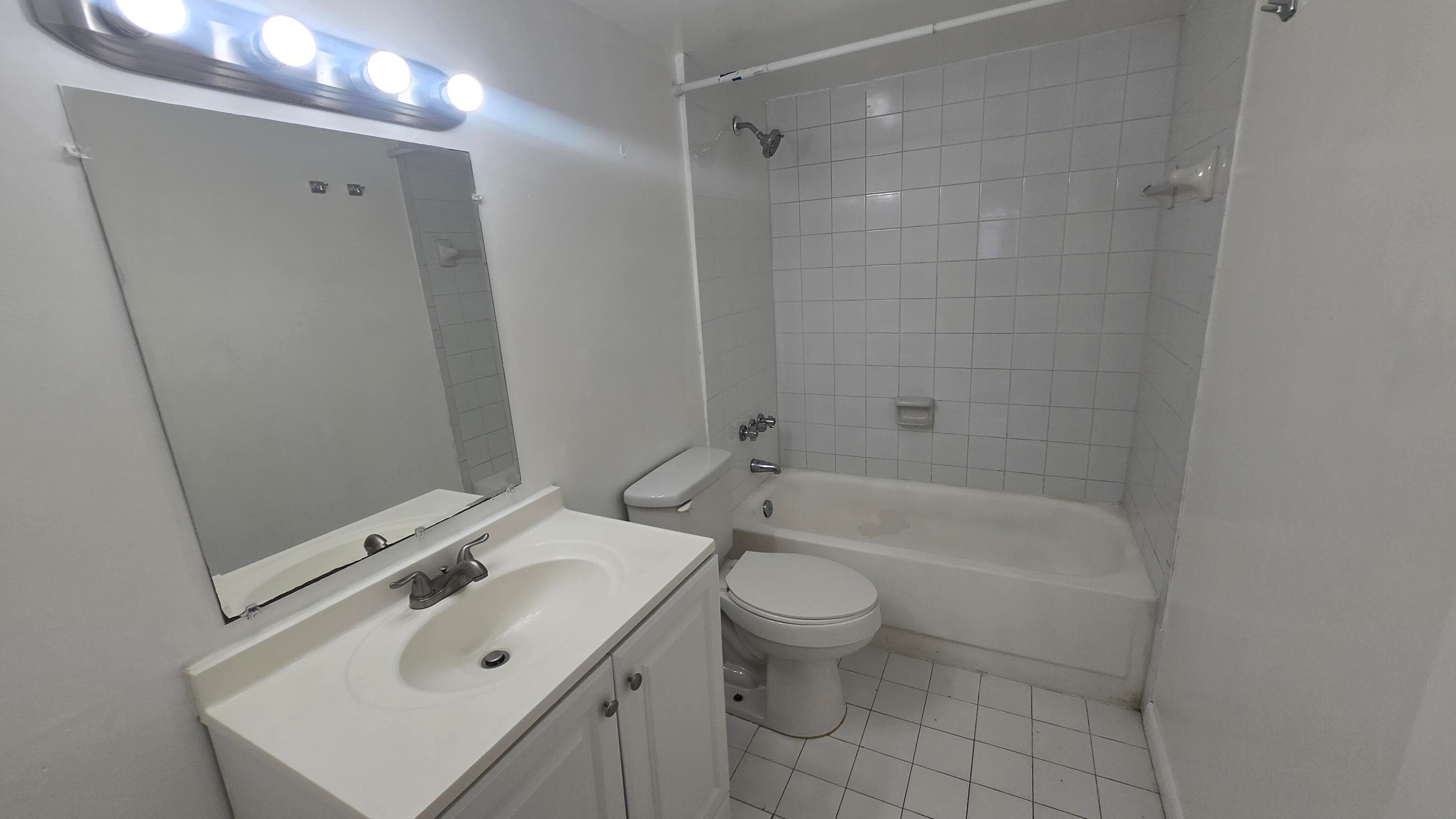 15221 NE 6th Avenue A210, Miami, FL 33162 — photo 10 of 19