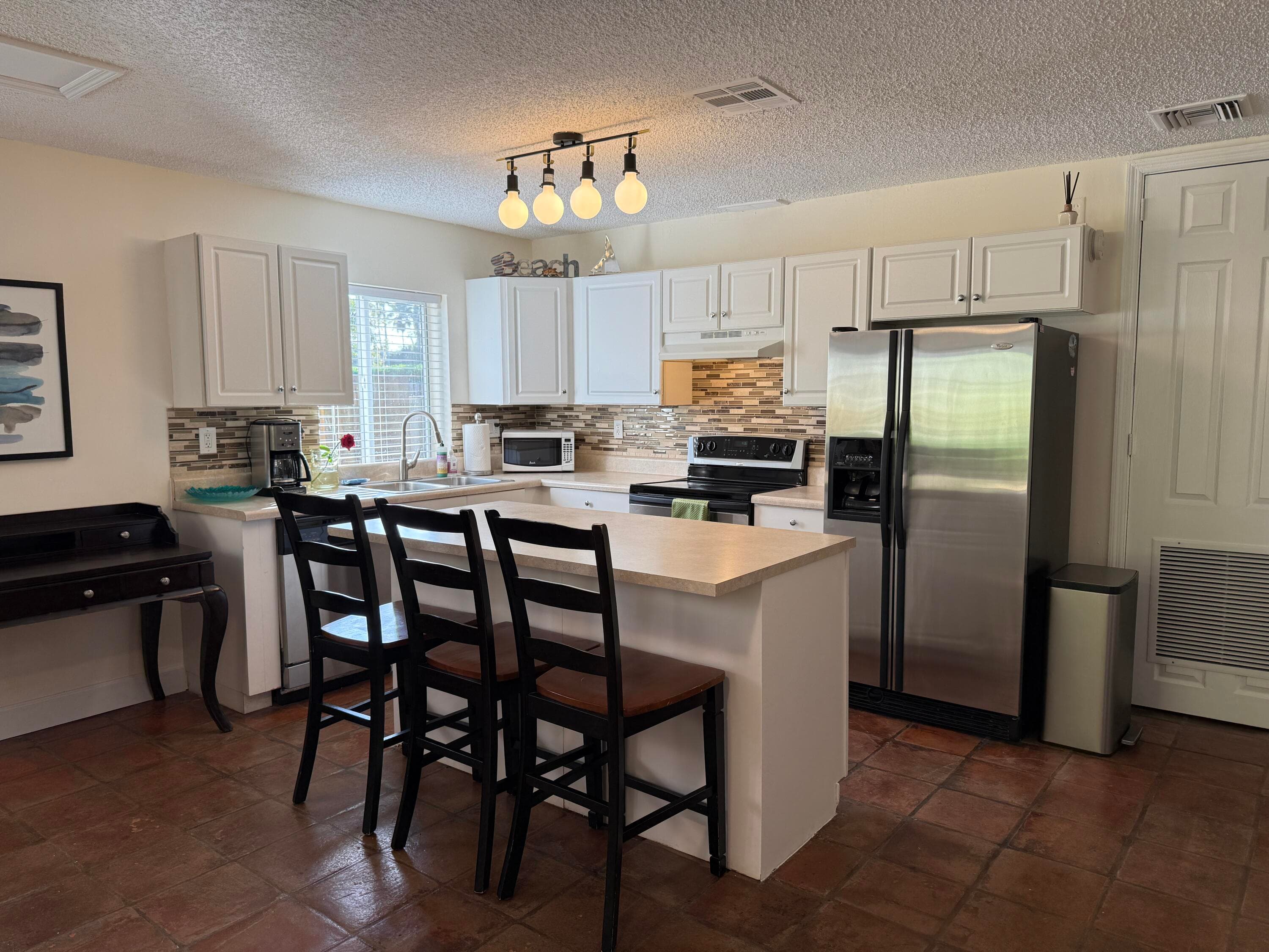 801 NE 2nd Avenue, Delray Beach, FL 33444 — photo 4 of 13