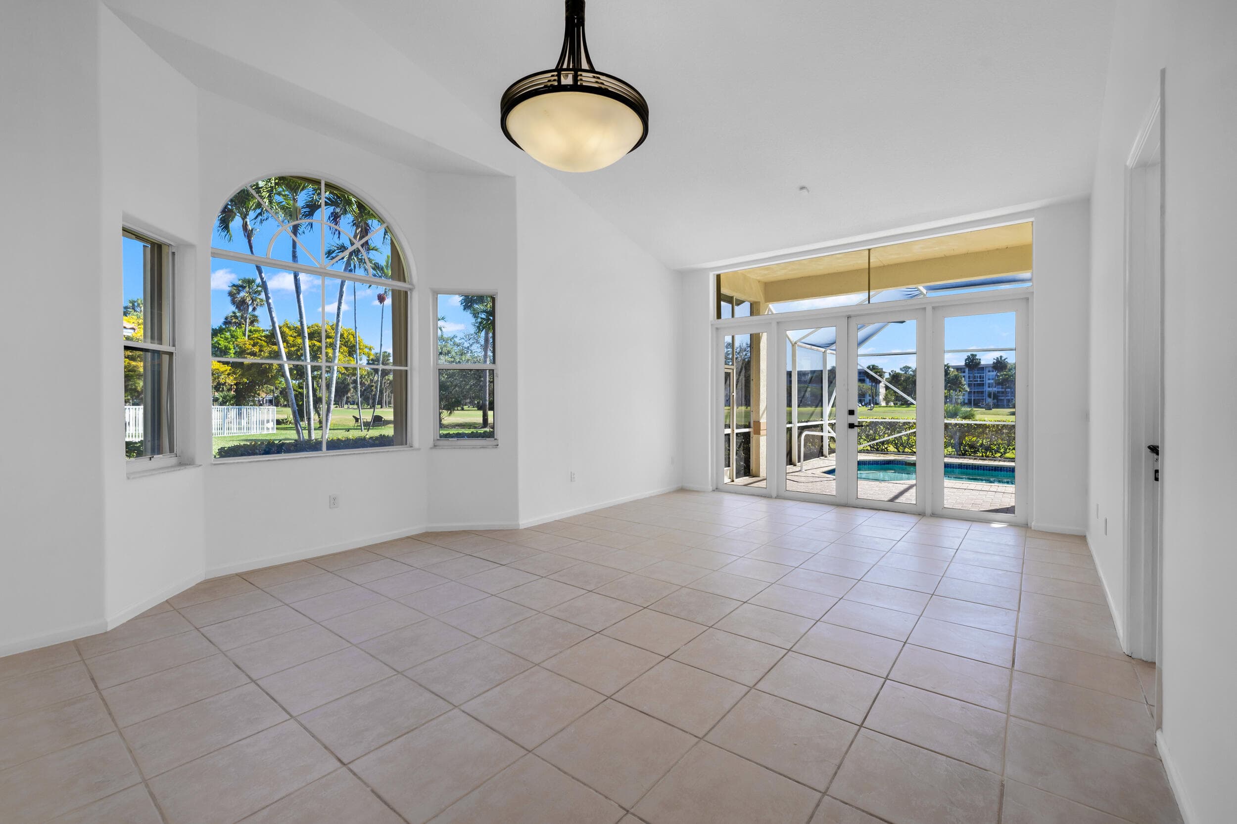 608 W Palm Aire Drive 608, Pompano Beach, FL 33069 — photo 2 of 14