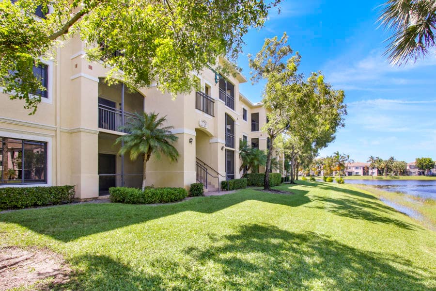 2726 Anzio Court 107, Palm Beach Gardens, FL 33410 — photo 2 of 21