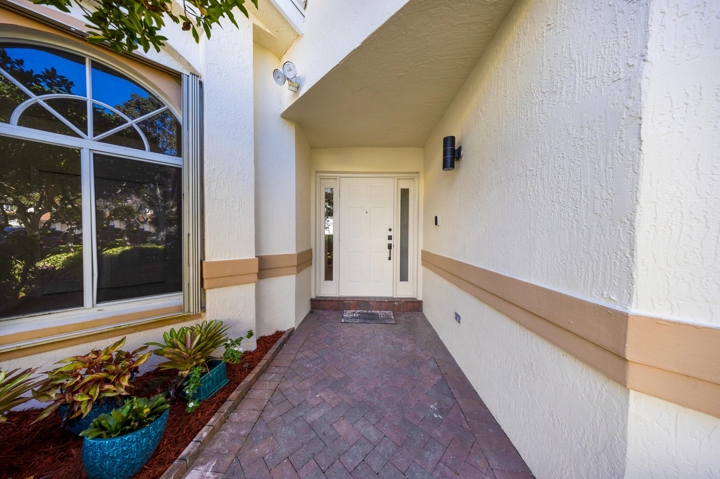 608 W Palm Aire Drive 608, Pompano Beach, FL 33069 — photo 12 of 14