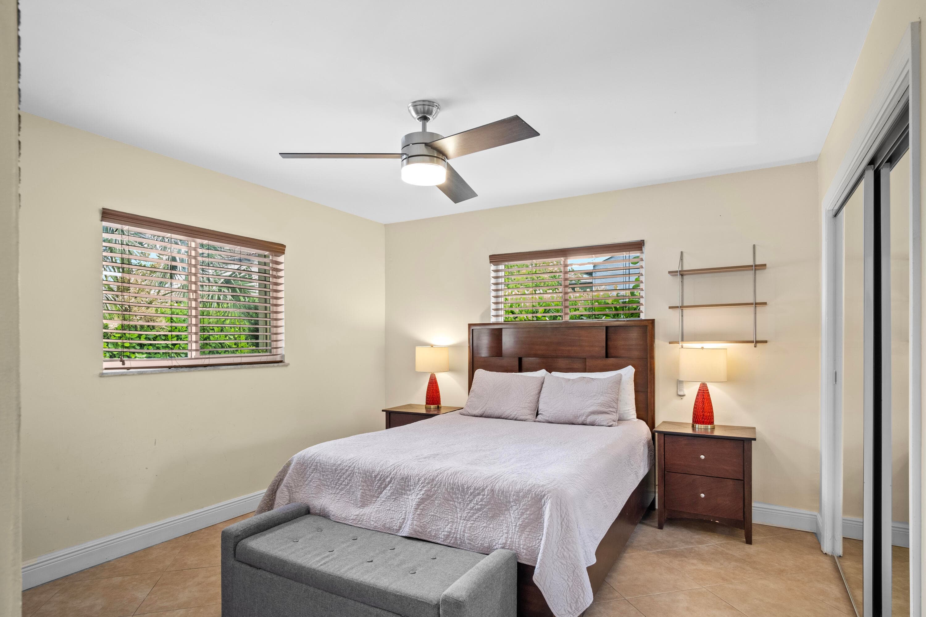 803 NE 2nd Avenue, Delray Beach, FL 33444 — photo 8 of 13