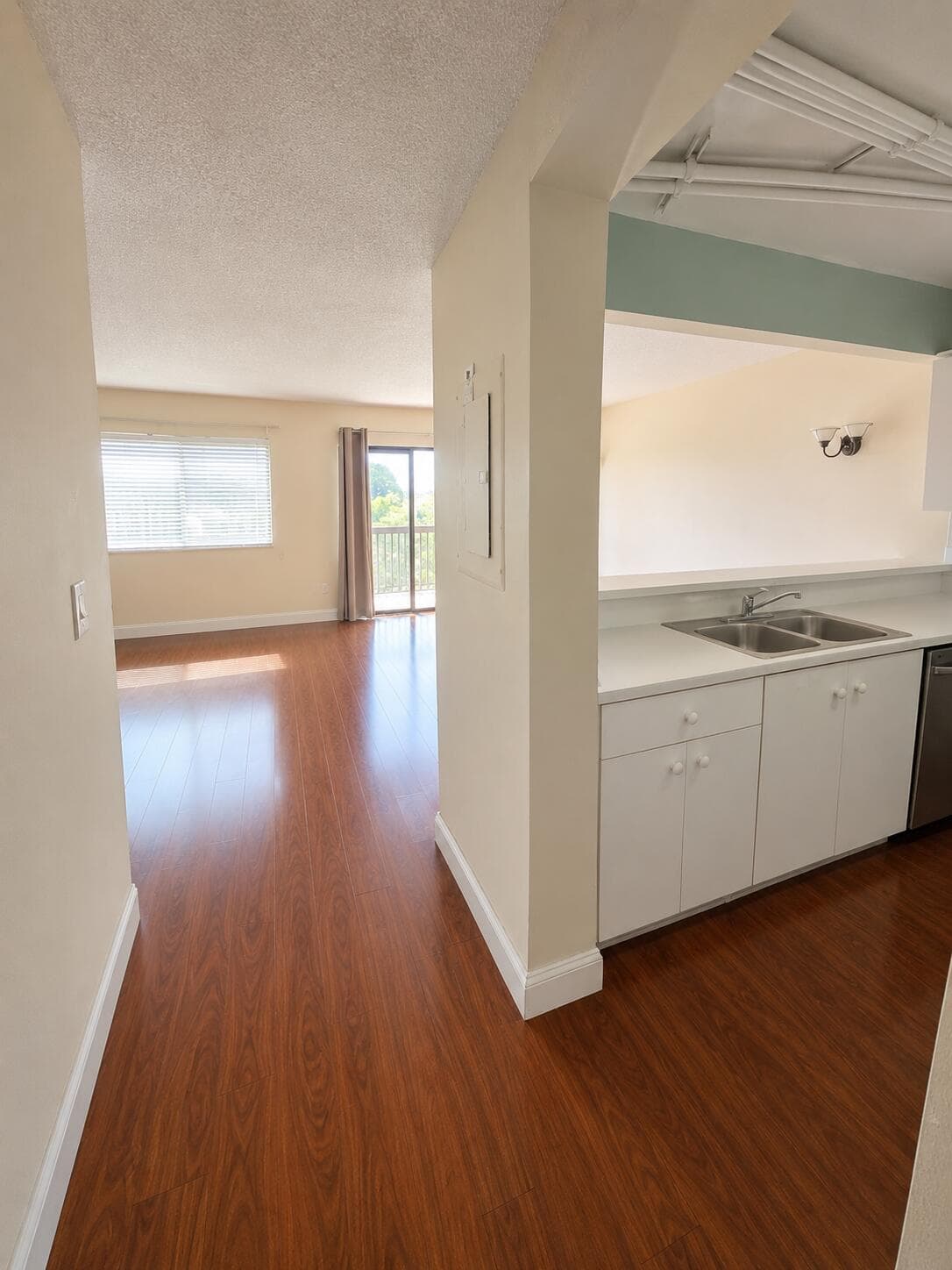 701 NW 19th Street 408, Fort Lauderdale, FL 33311 — photo 6 of 19
