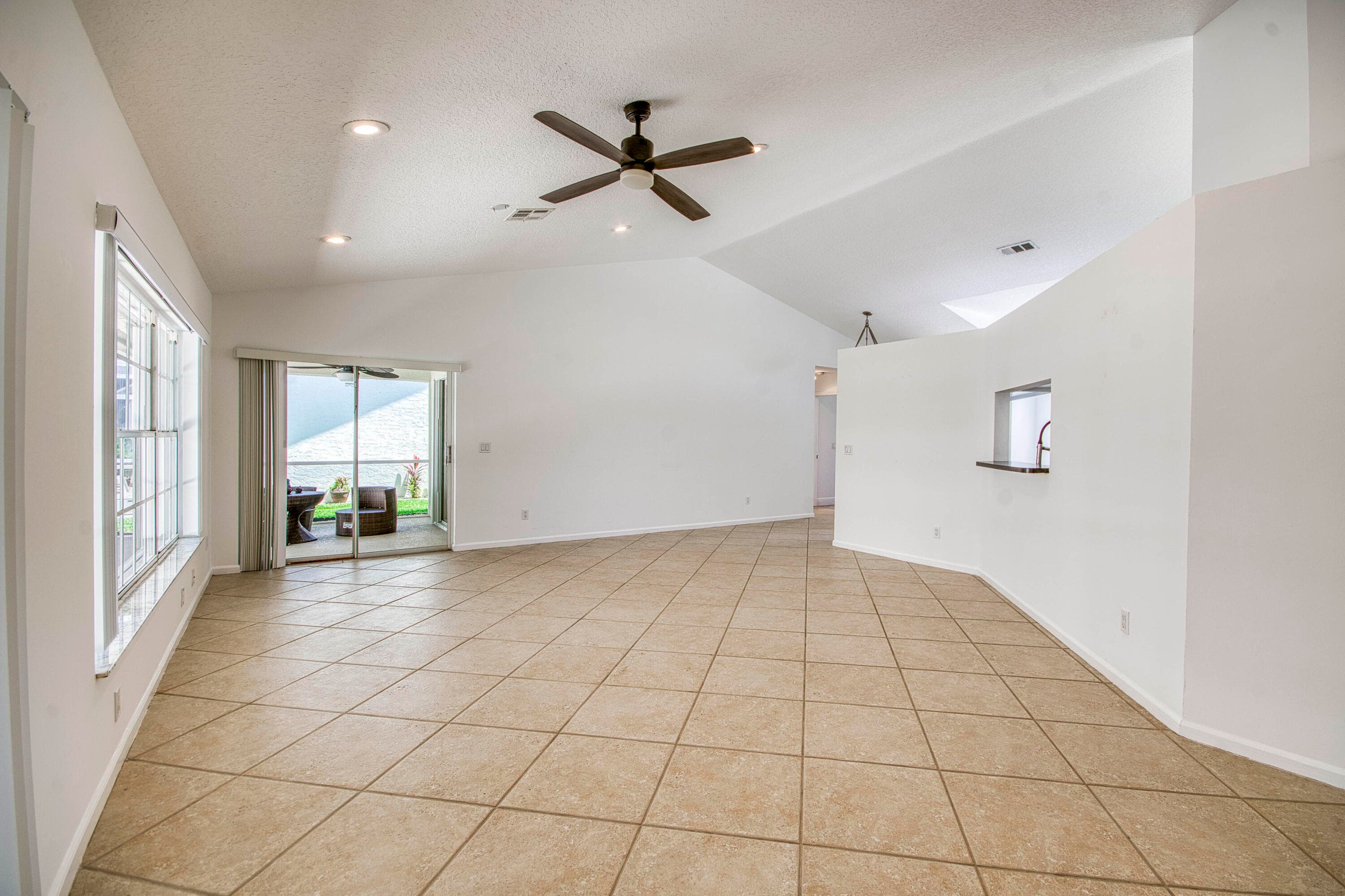 252 Moccasin Trail W, Jupiter, FL 33458 — photo 19 of 35