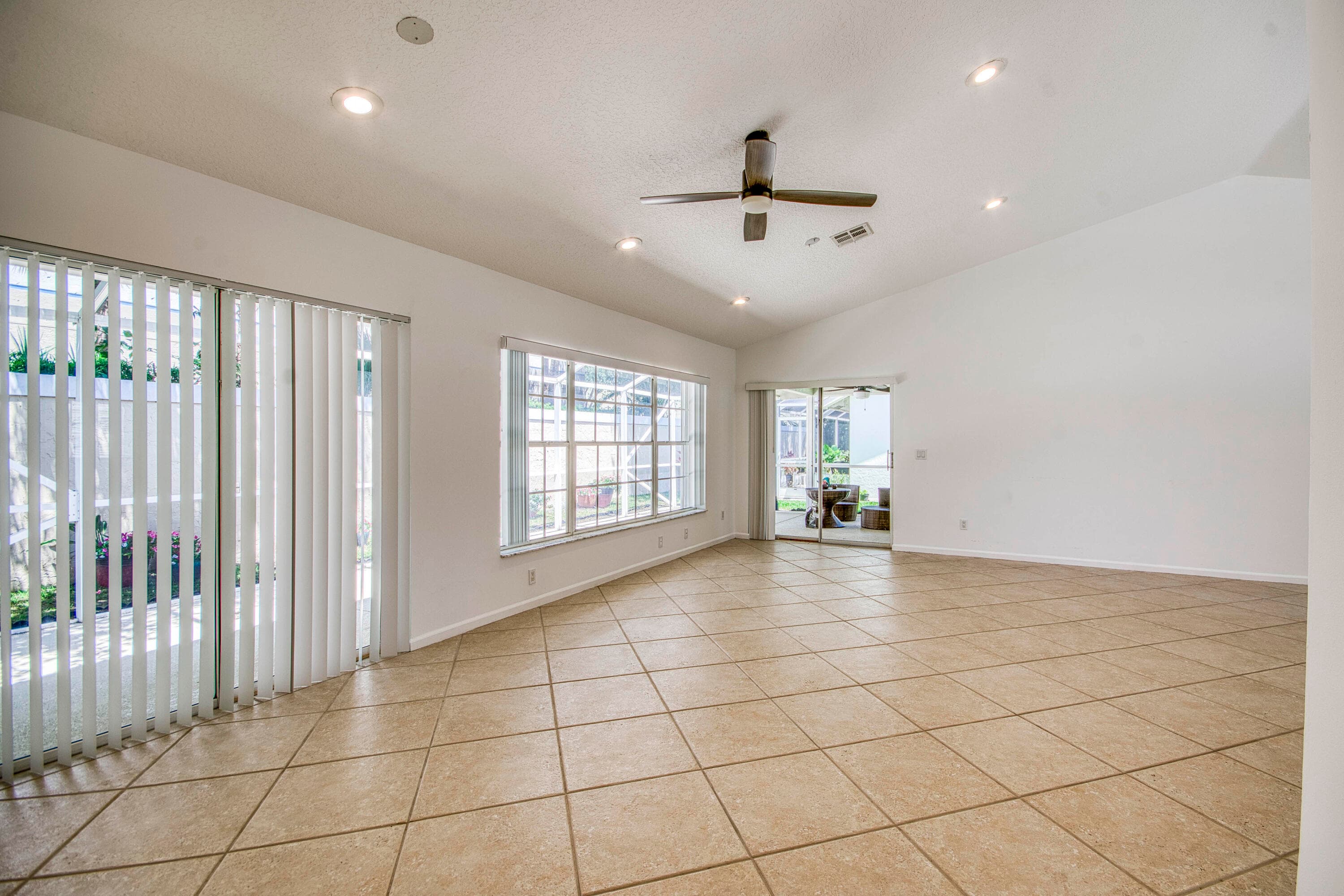 252 Moccasin Trail W, Jupiter, FL 33458 — photo 20 of 35