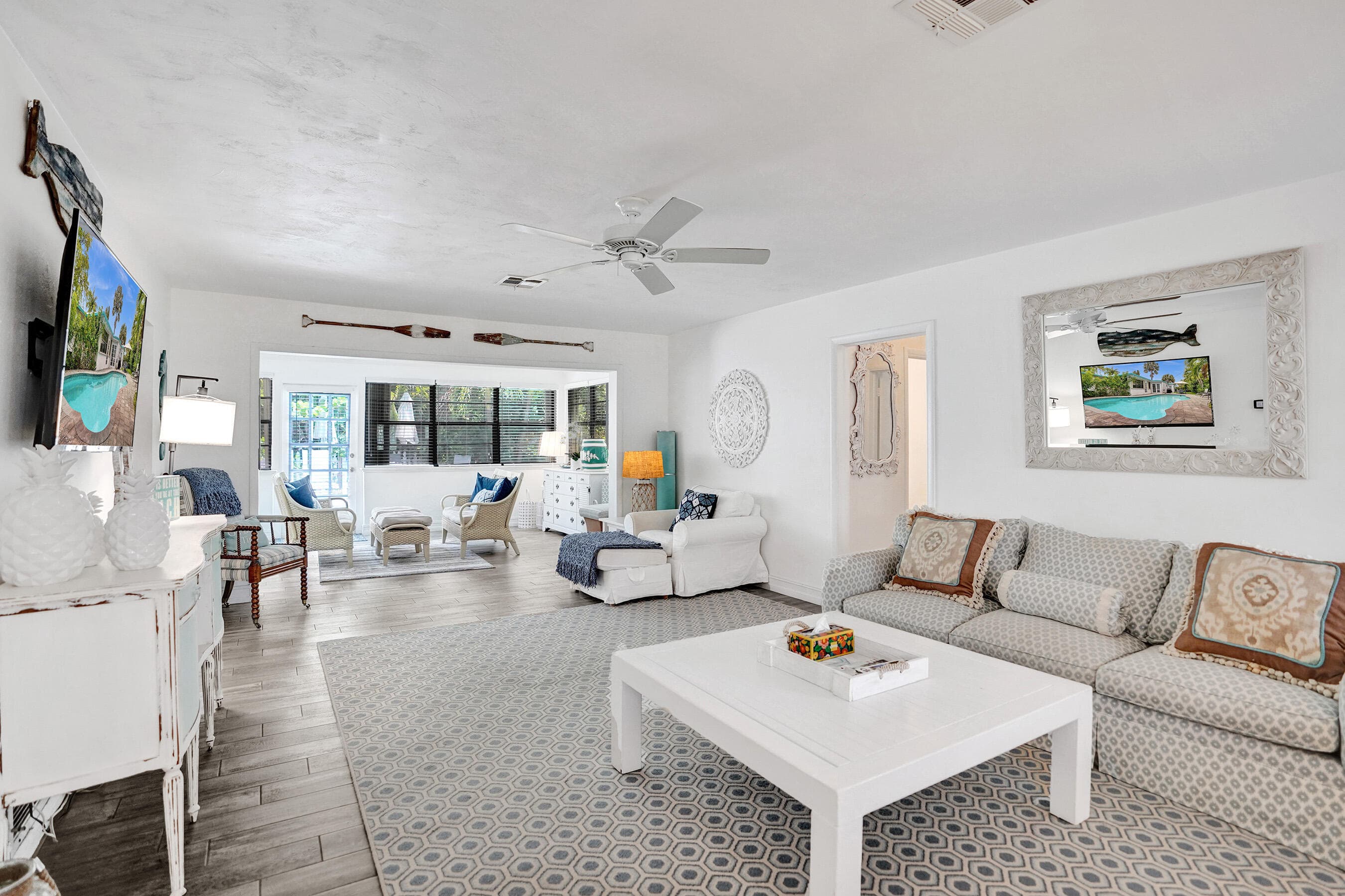 107 N Swinton Circle, Delray Beach, FL 33444 — photo 2 of 24