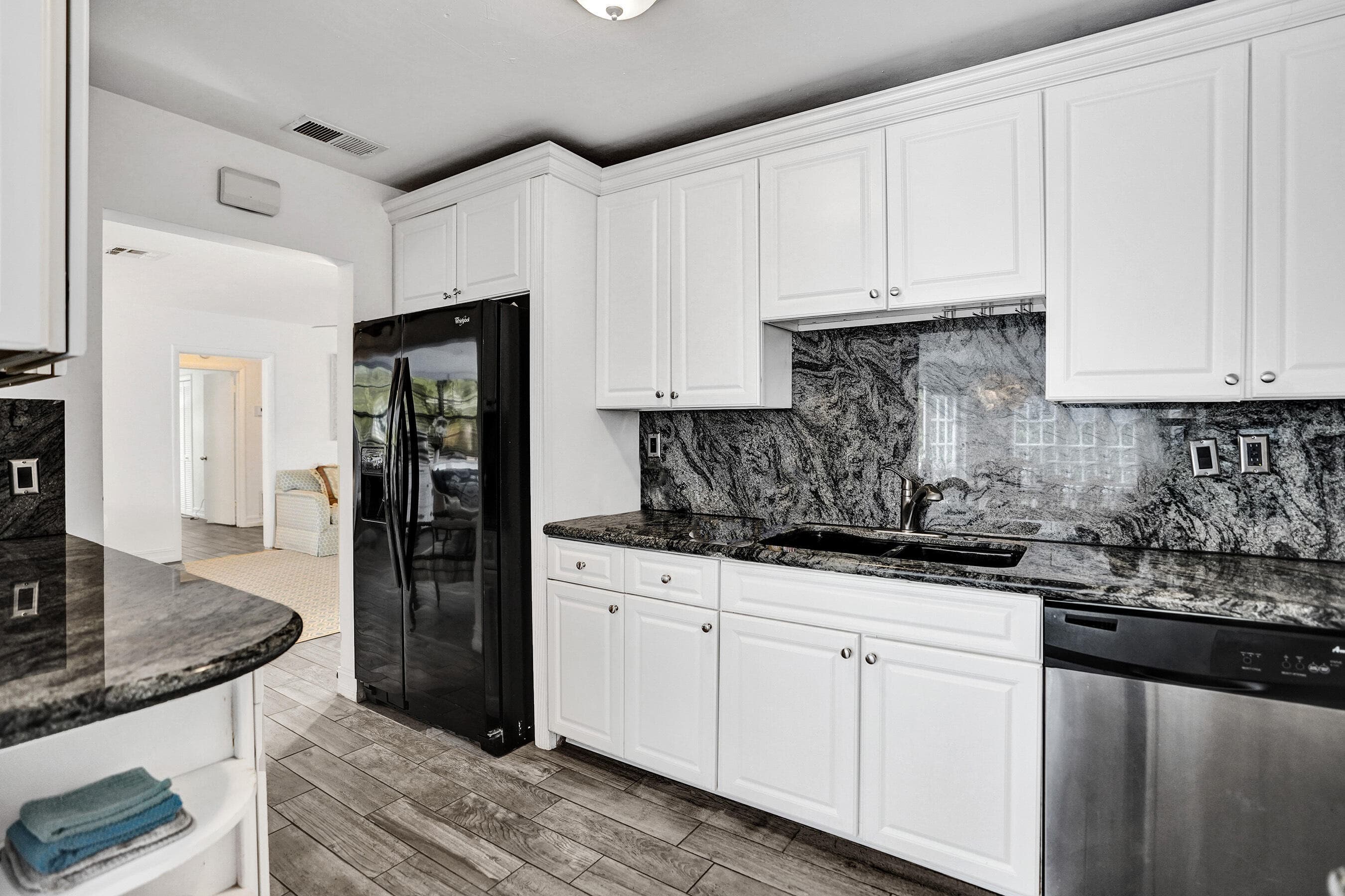 107 N Swinton Circle, Delray Beach, FL 33444 — photo 13 of 24