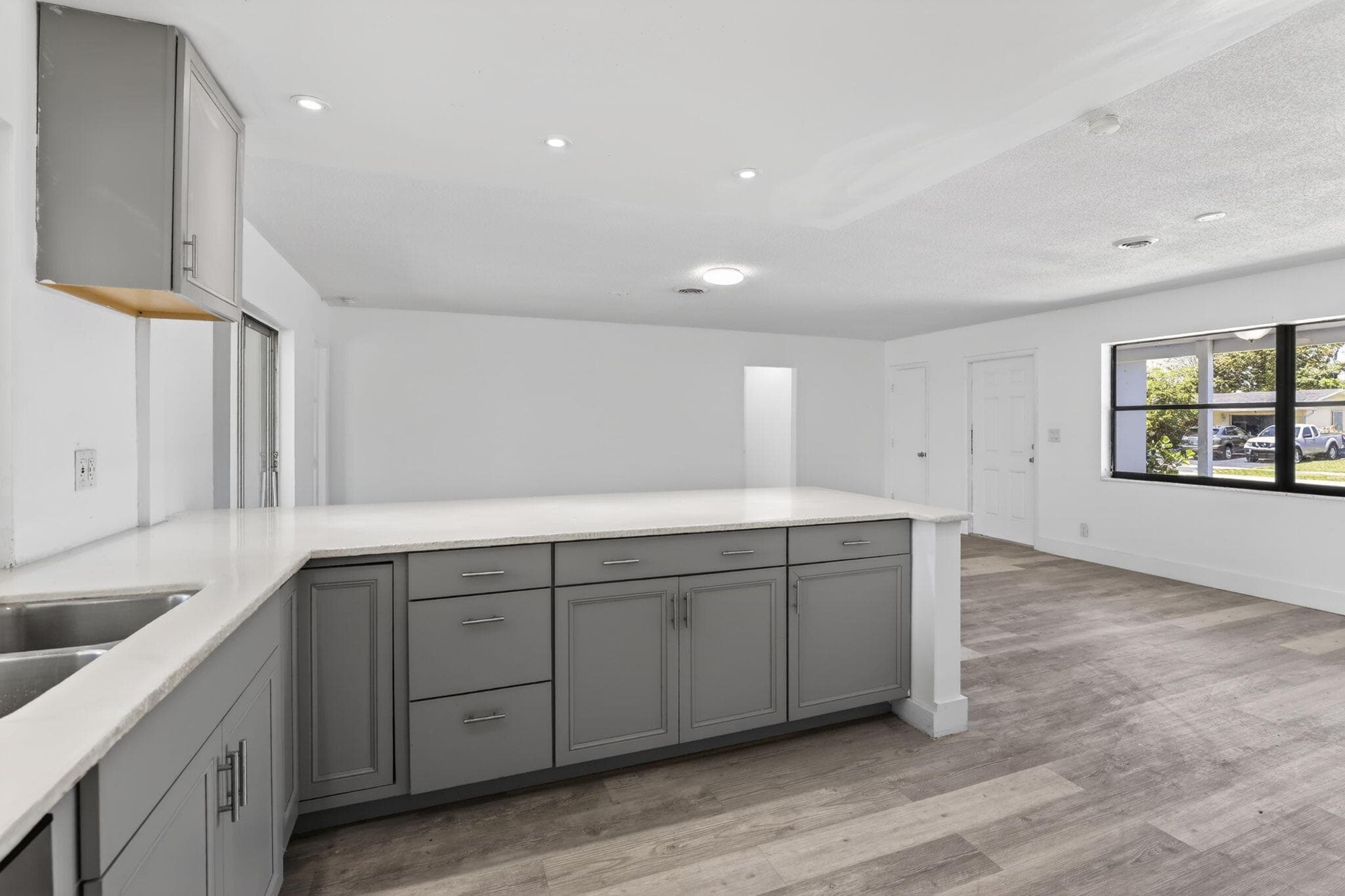 5804 NW 14th Street, Sunrise, FL 33313 — photo 14 of 45