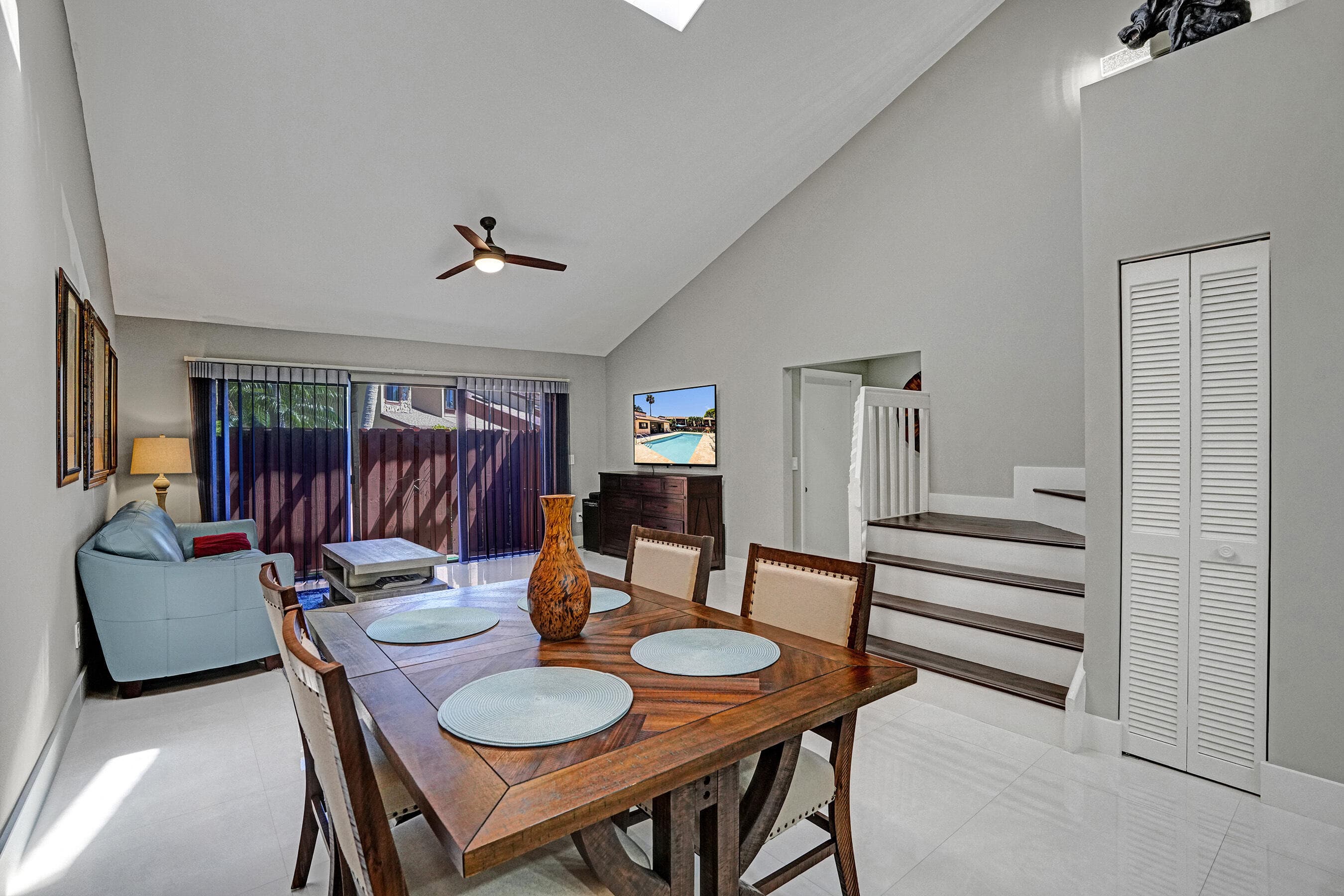 456 SE 14th Street, Dania Beach, FL 33004 — photo 10 of 40