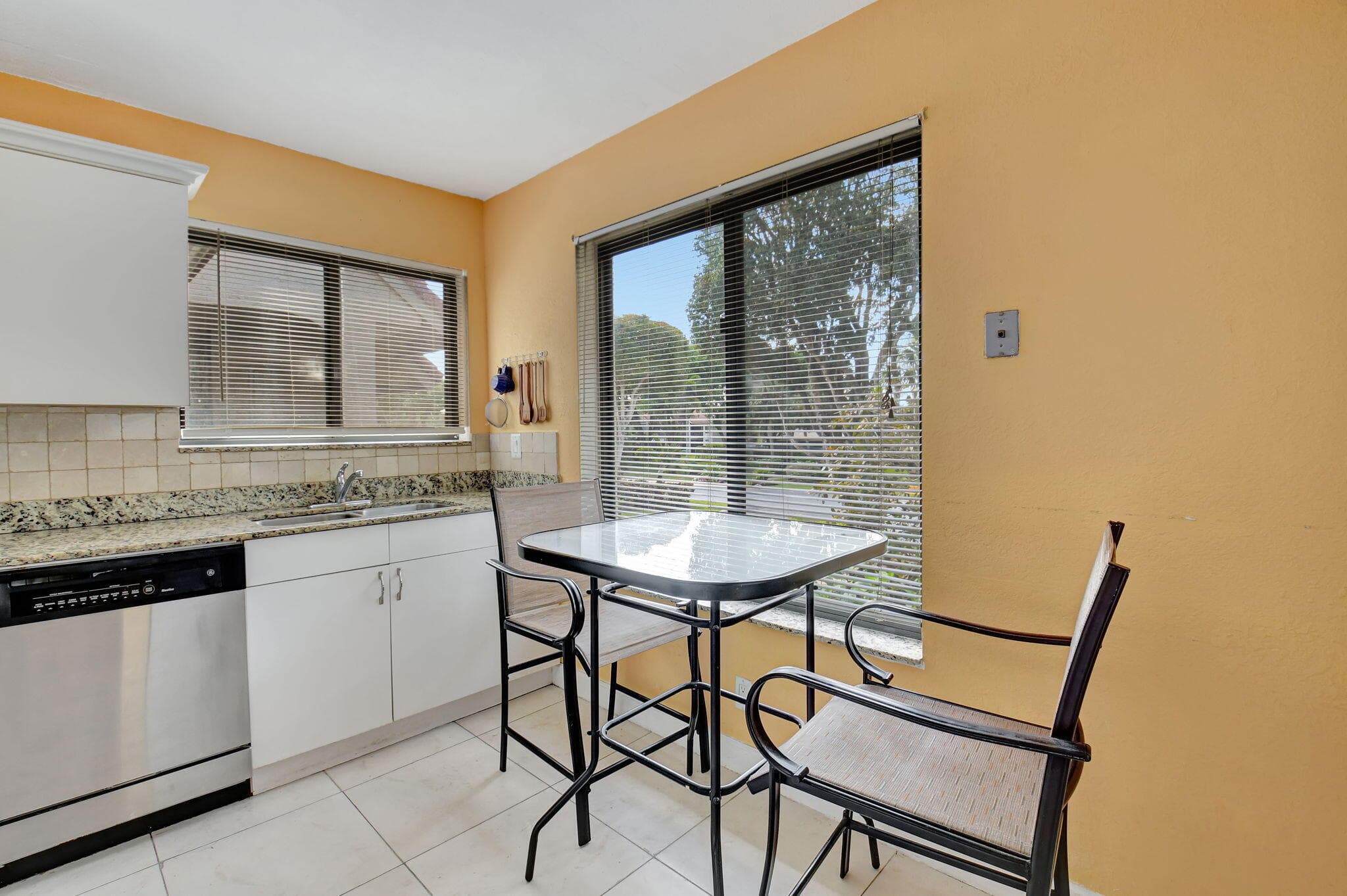 5715 Fairway Park Drive 201, Boynton Beach, FL 33437 — photo 4 of 37