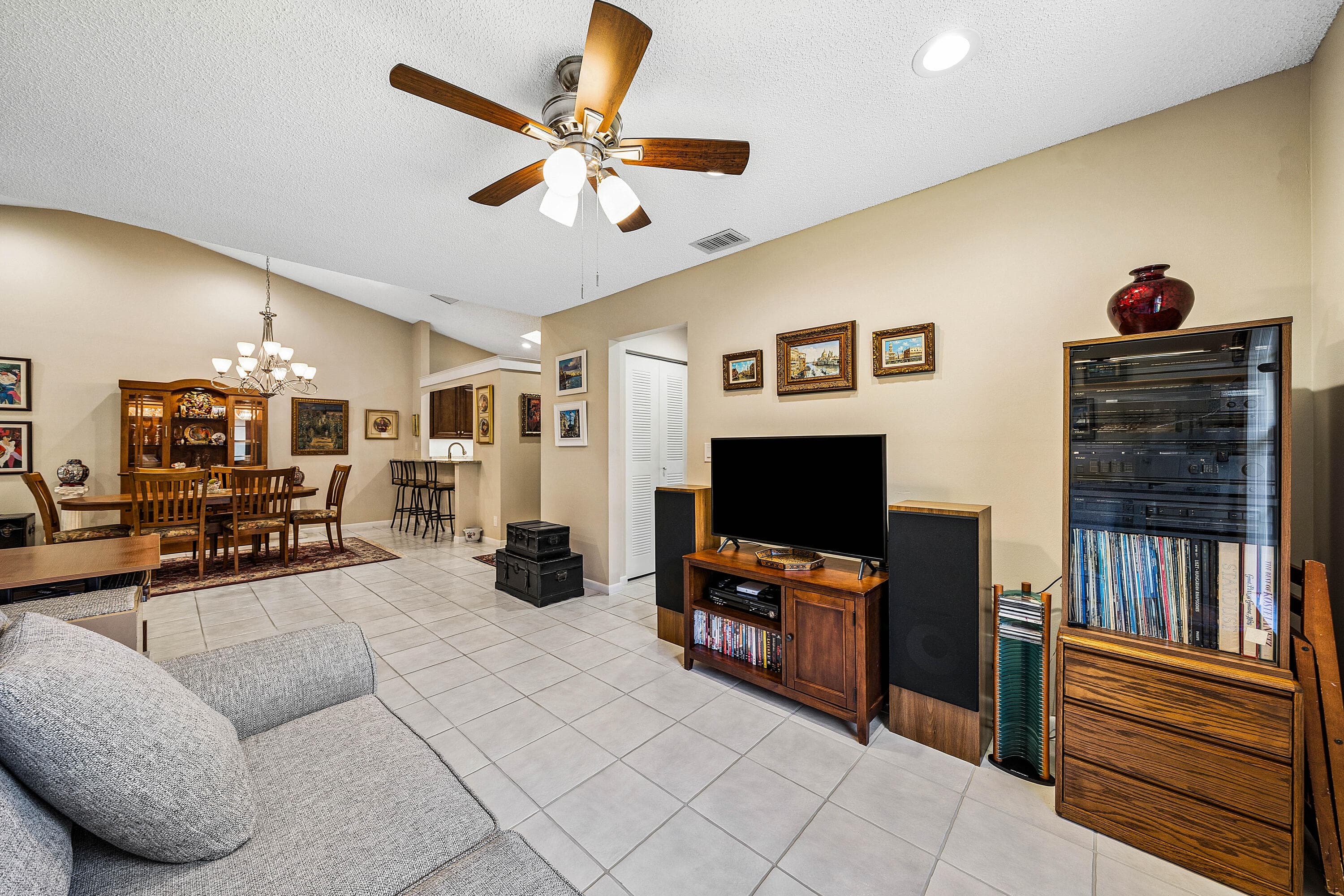10069 Andrea Lane A, Boynton Beach, FL 33437 — photo 14 of 39