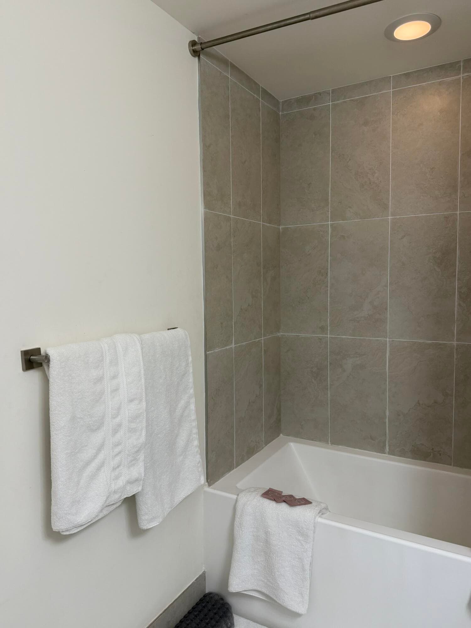5350 NW 84th Avenue 609, Doral, FL 33166 — photo 36 of 101