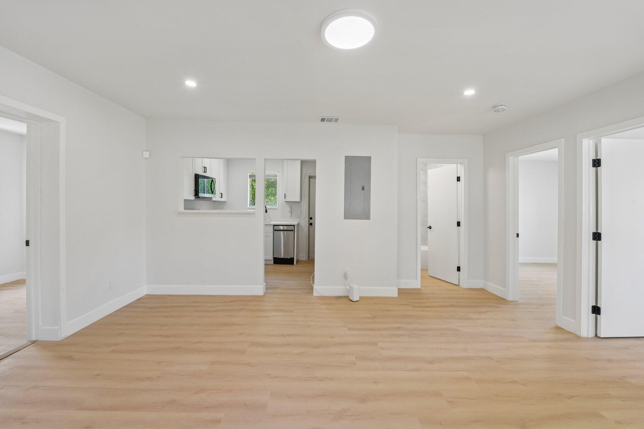2943 NW 13th Street, Fort Lauderdale, FL 33311 — photo 3 of 31