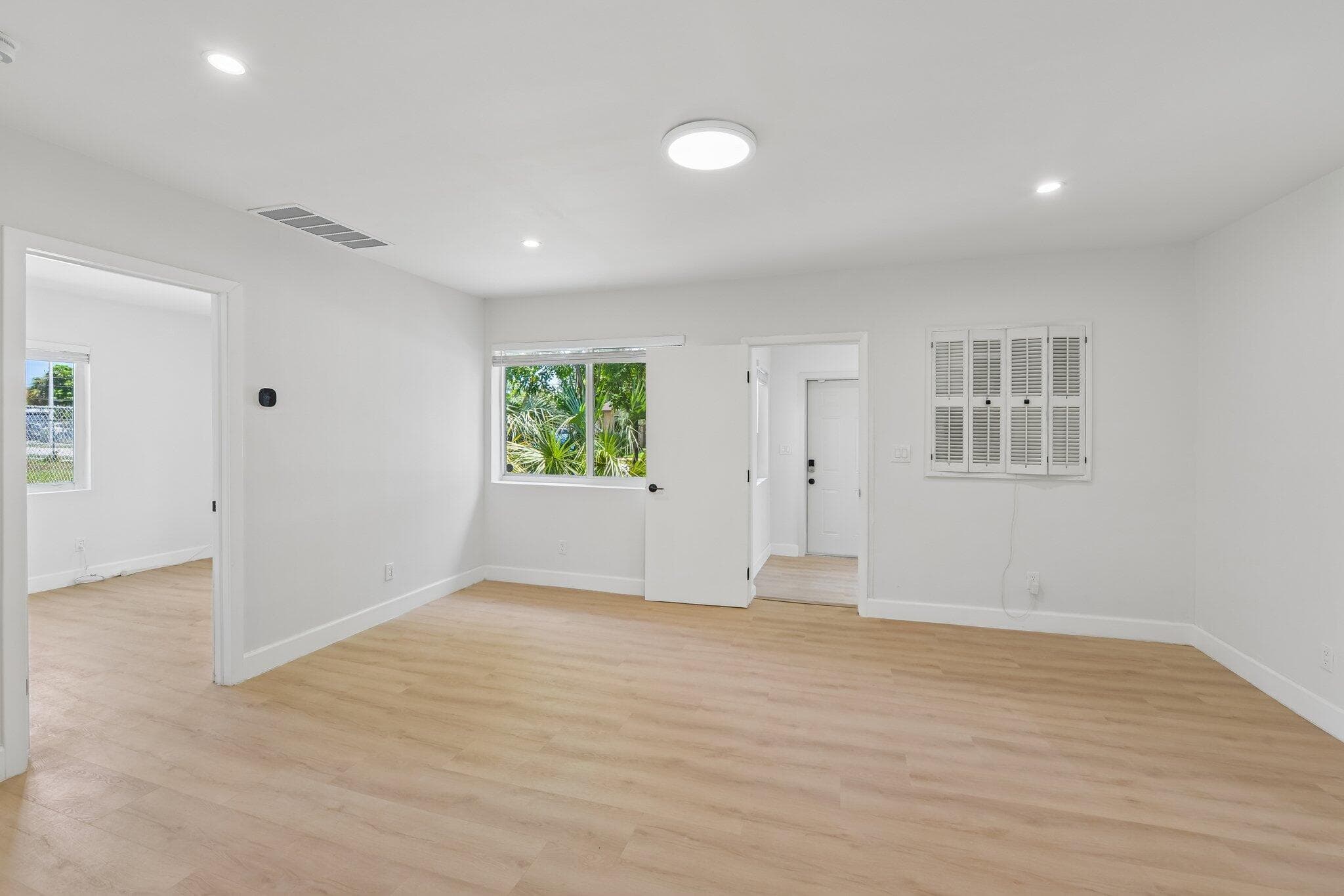 2943 NW 13th Street, Fort Lauderdale, FL 33311 — photo 5 of 31