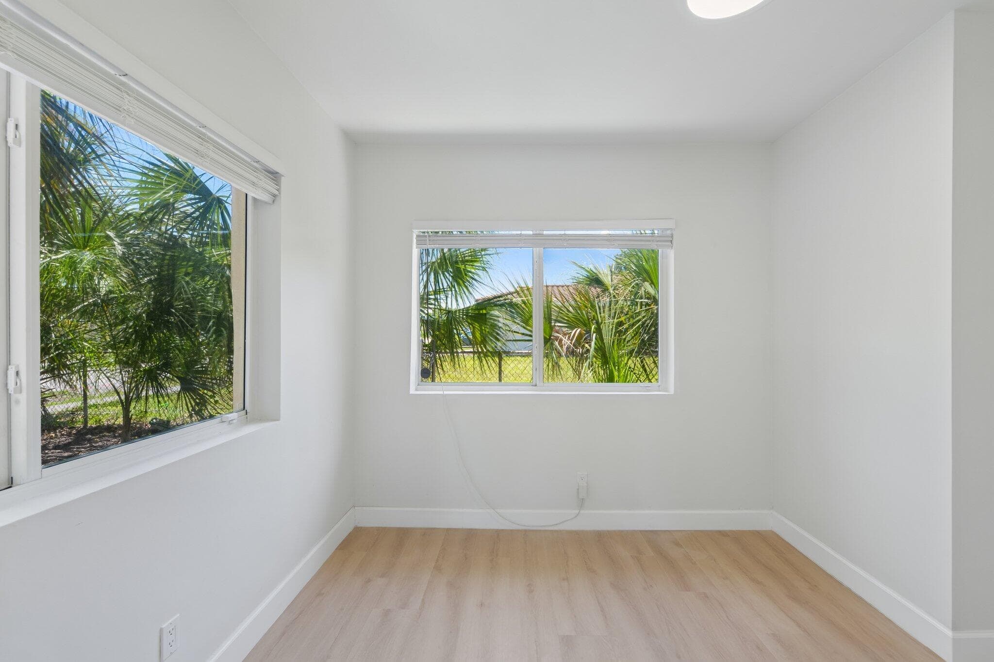 2943 NW 13th Street, Fort Lauderdale, FL 33311 — photo 11 of 31
