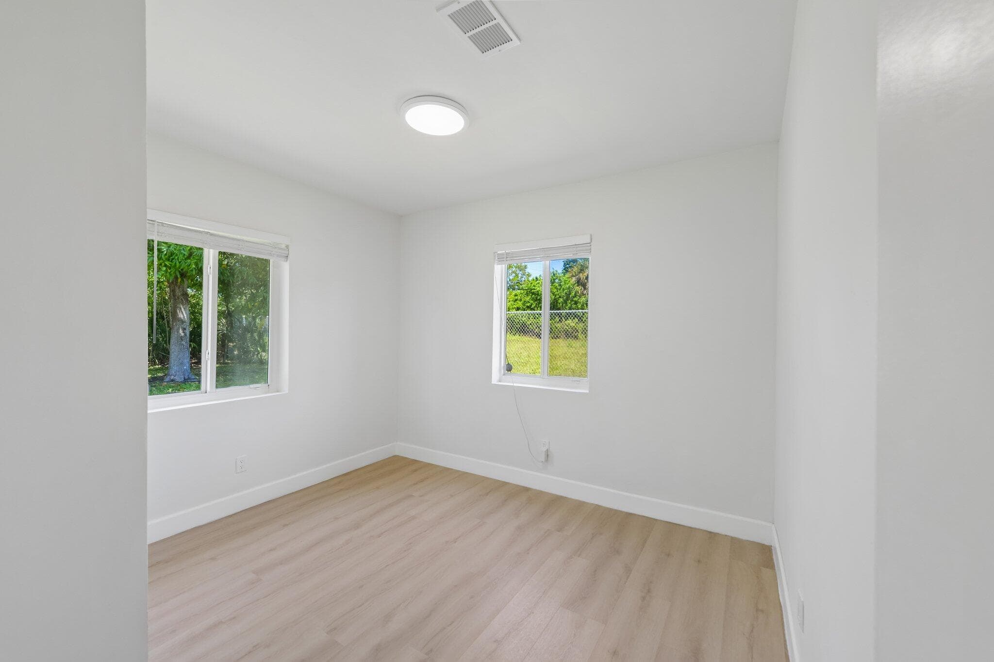 2943 NW 13th Street, Fort Lauderdale, FL 33311 — photo 17 of 31